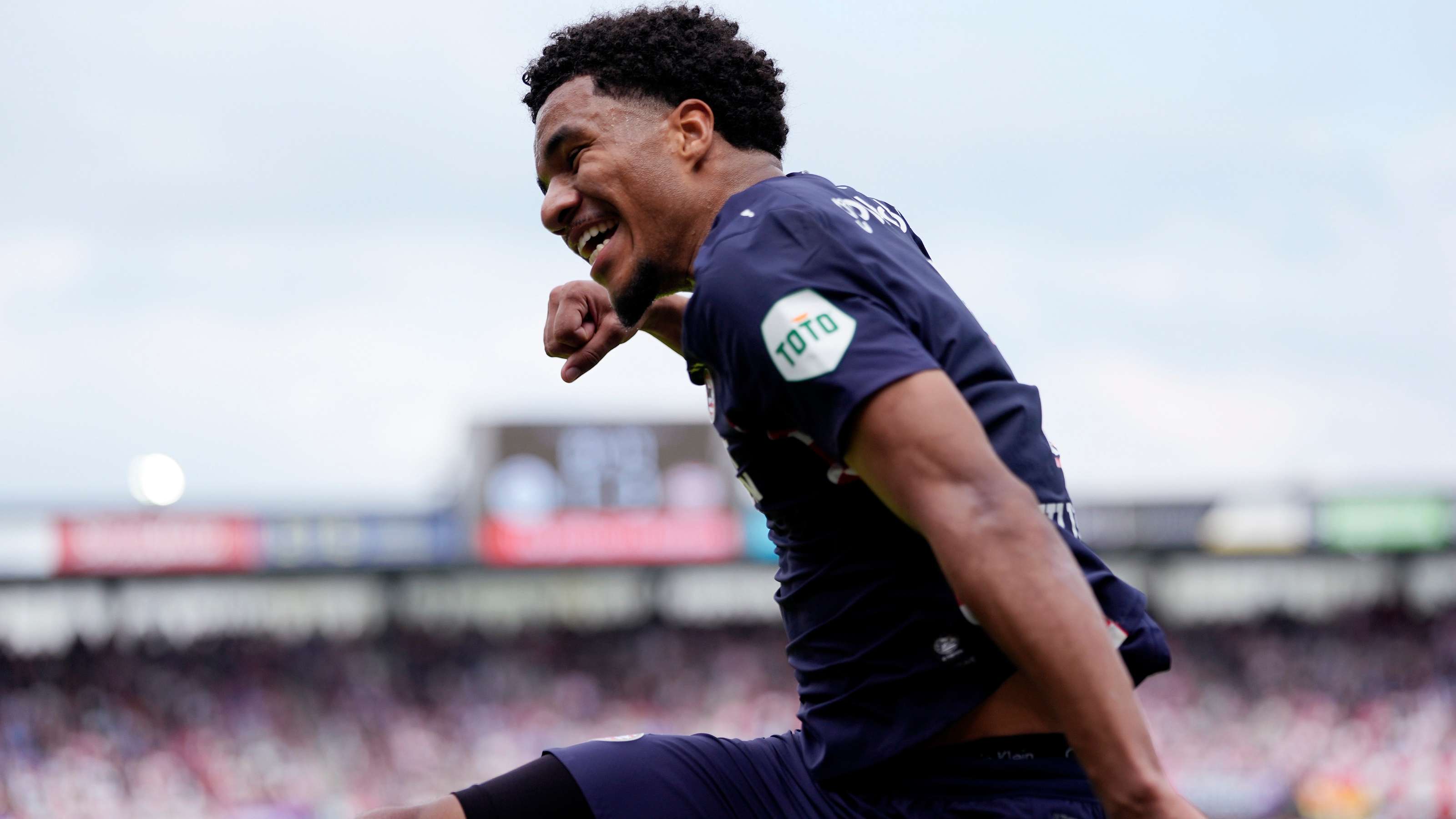 WATCH: Tillman scores title-sealer as PSV win Eredivisie  