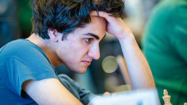 Daniel Dardha Breaks World Record With 50-Board Clock Simul  