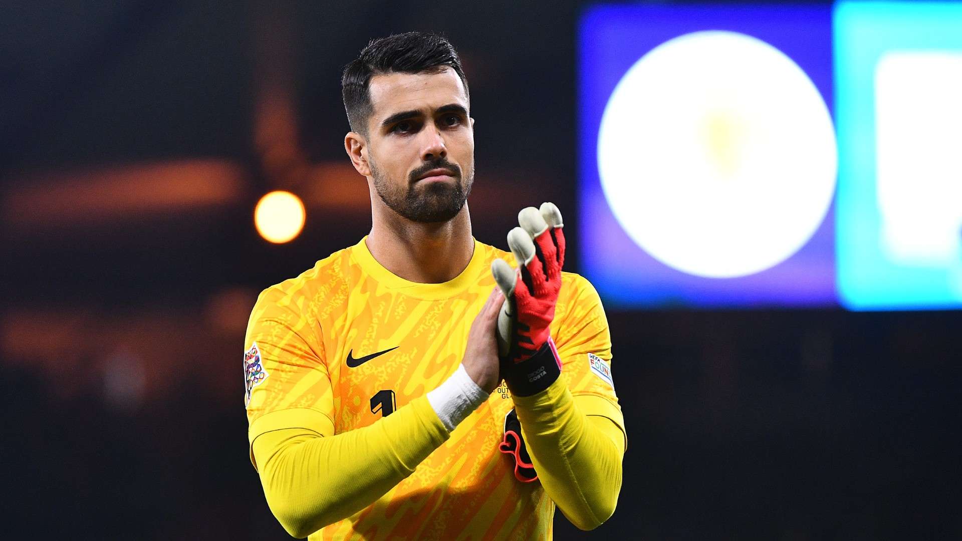 Man City & Man Utd on alert as Porto goalkeeper wants summer move  