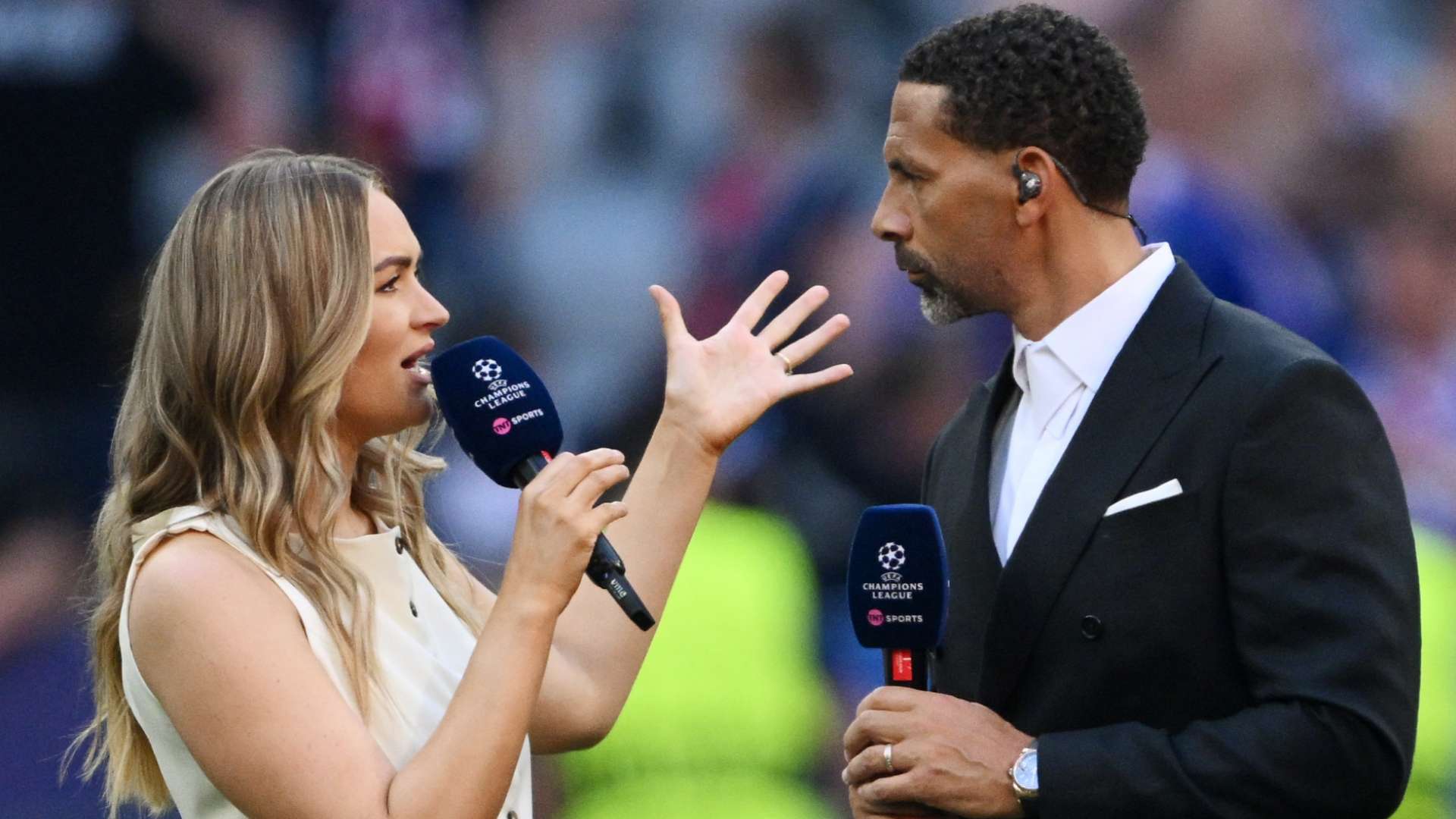 📽️ | 'F*cking hell Rio' - Woods jokingly berates Utd legend  