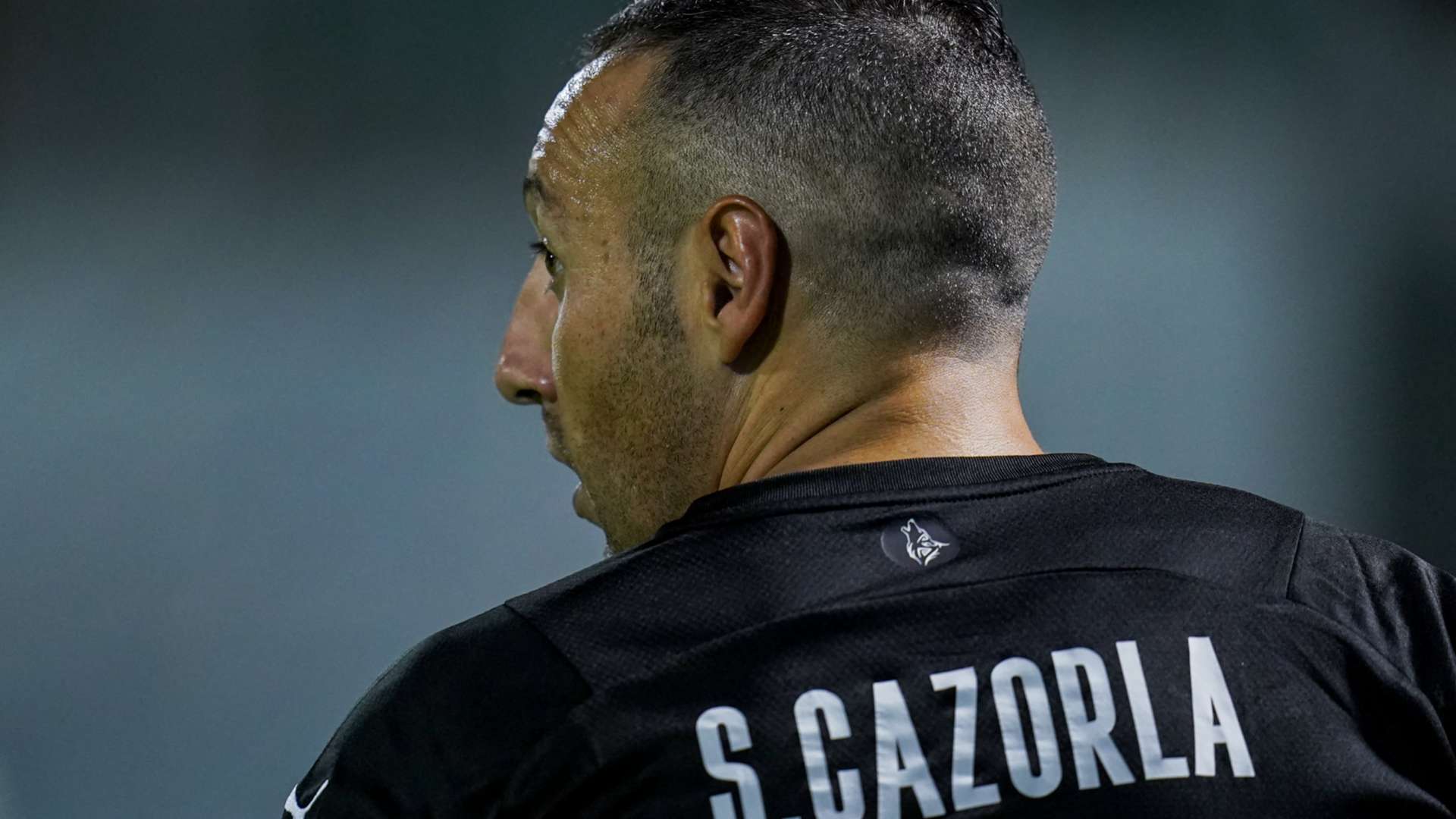 📽️ | Cazorla scores dramatic free-kick at 40 with weaker foot  