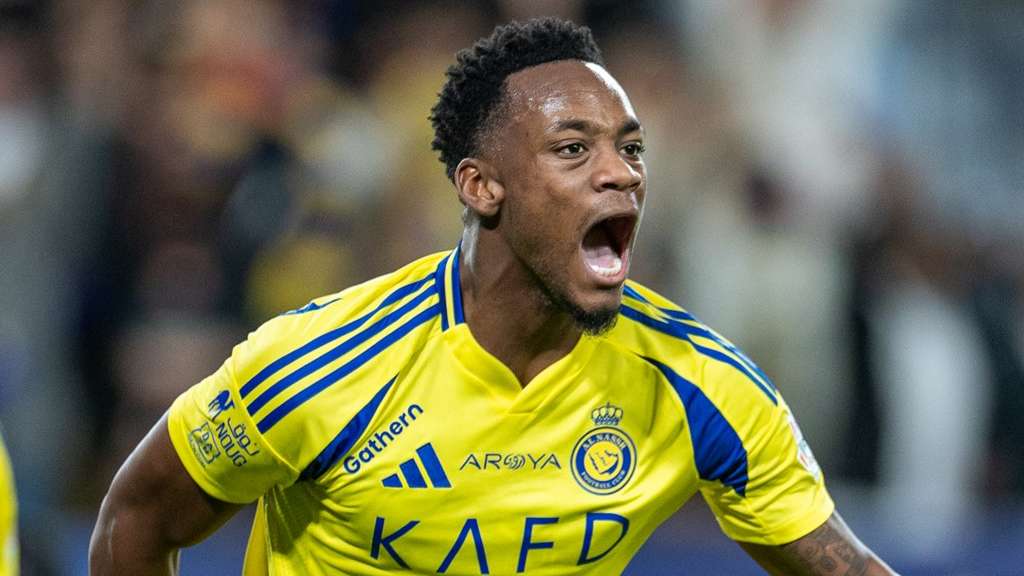 Another big signing for Mourinho? Fenerbahce meet with Al-Nassr star  