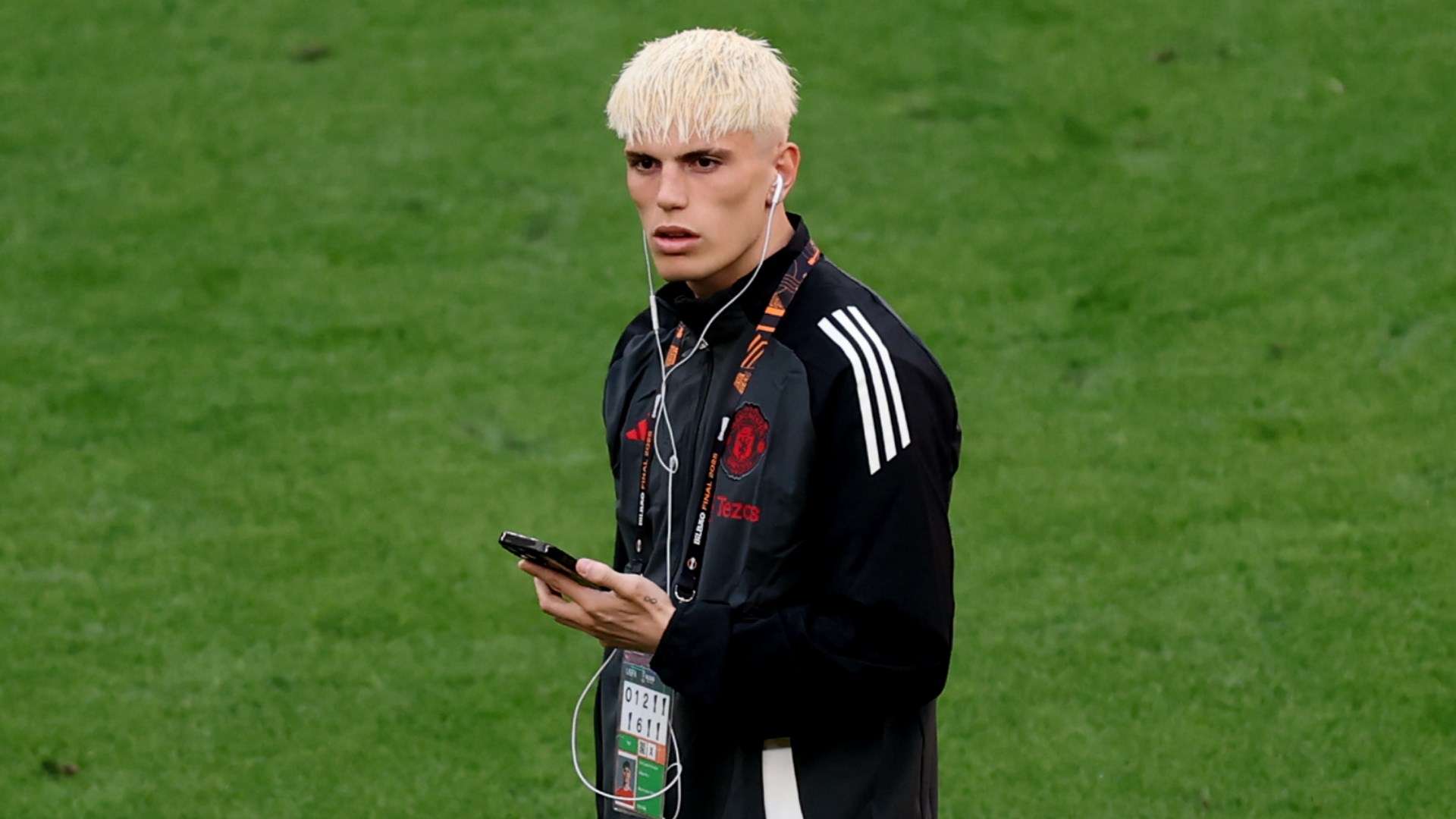 Garnacho destroyed by ex-Man Utd star over haircut obsession   Garnacho destroyed by ex-Man Utd star over haircut obsession