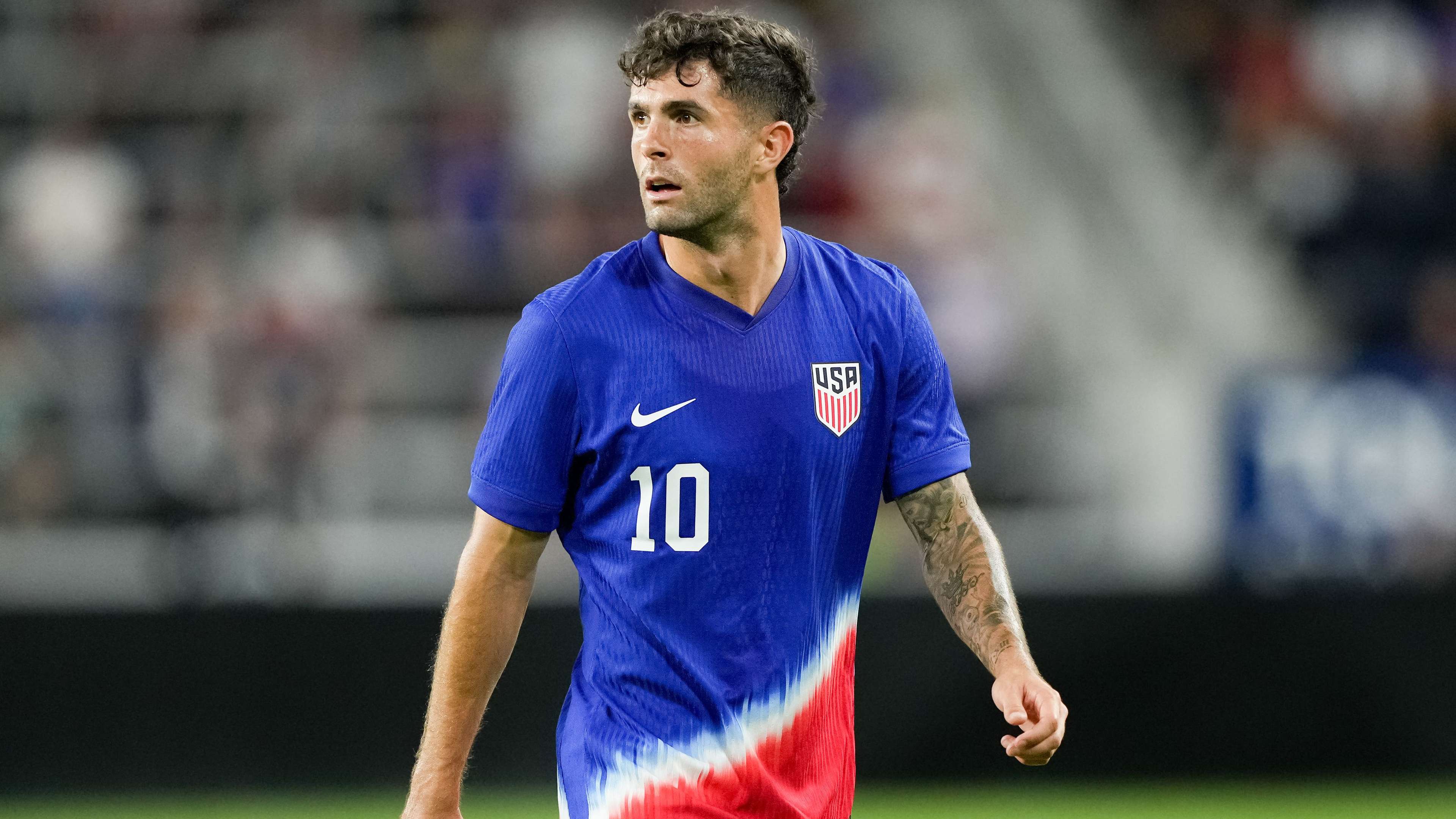 'Look in the mirror' - Pulisic's father responds to Donovan  