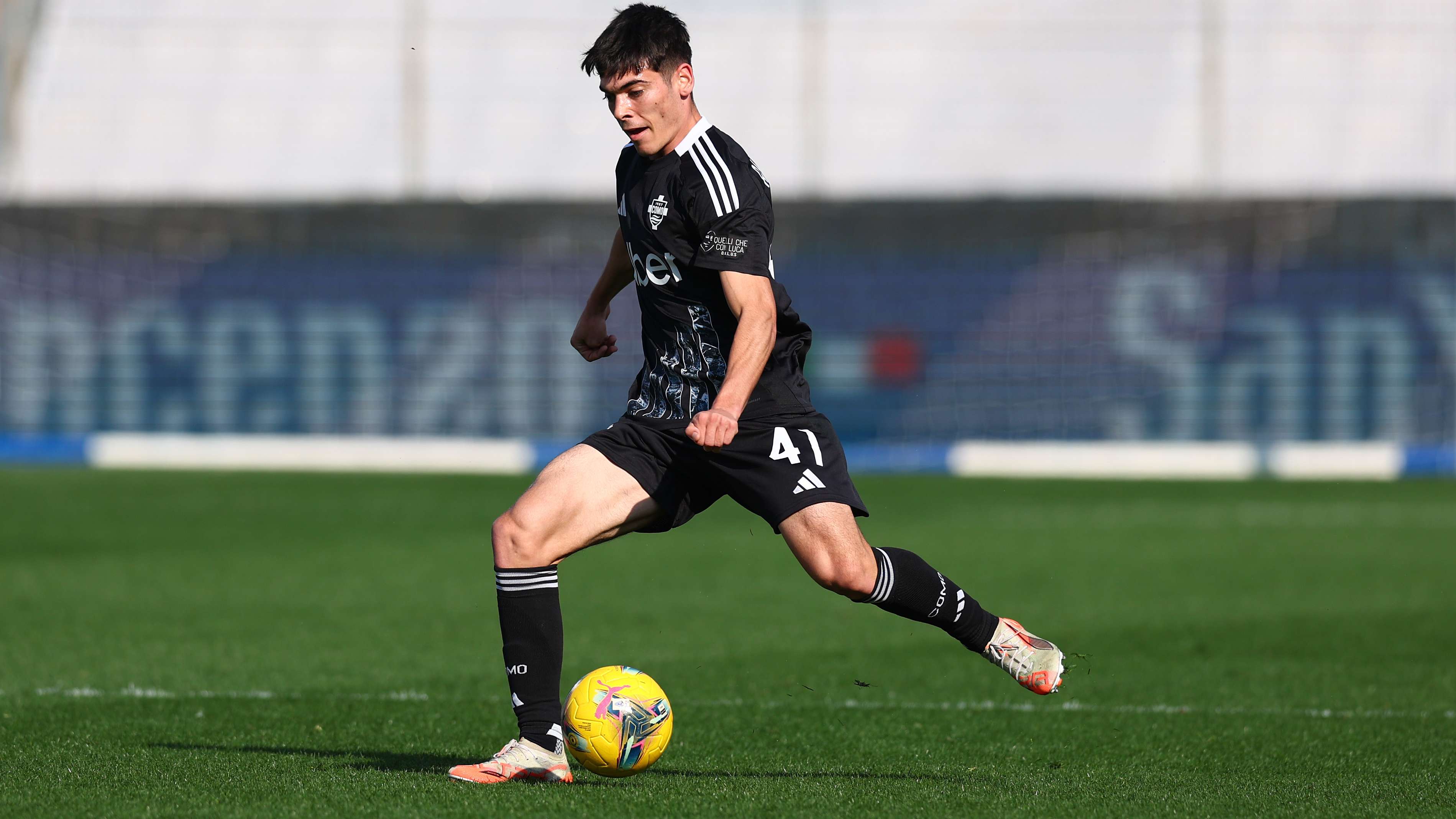 Barcelona defender Valle pens permanent deal with Como  