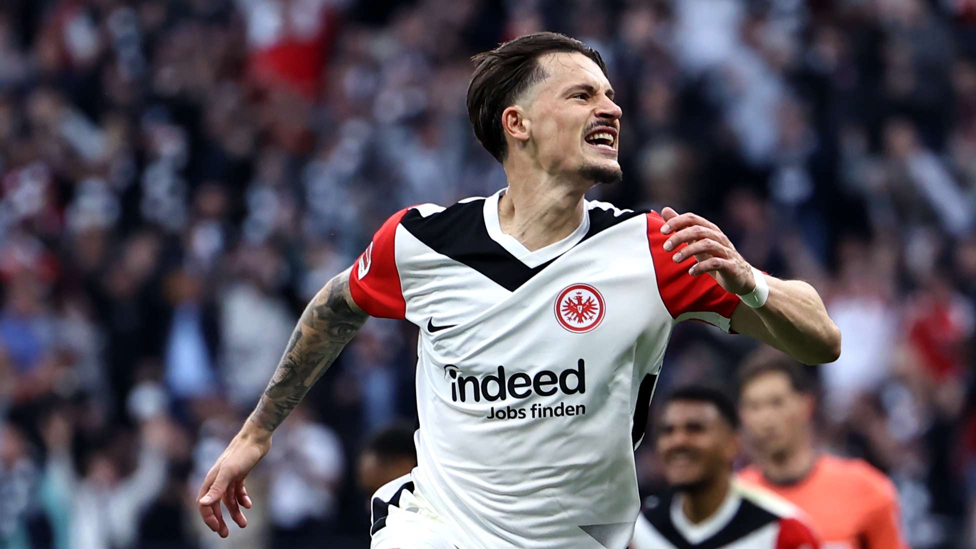 BVB snubbed by Koch as he signs new Eintracht Frankfurt deal   BVB snubbed by Koch as he signs new Eintracht Frankfurt deal