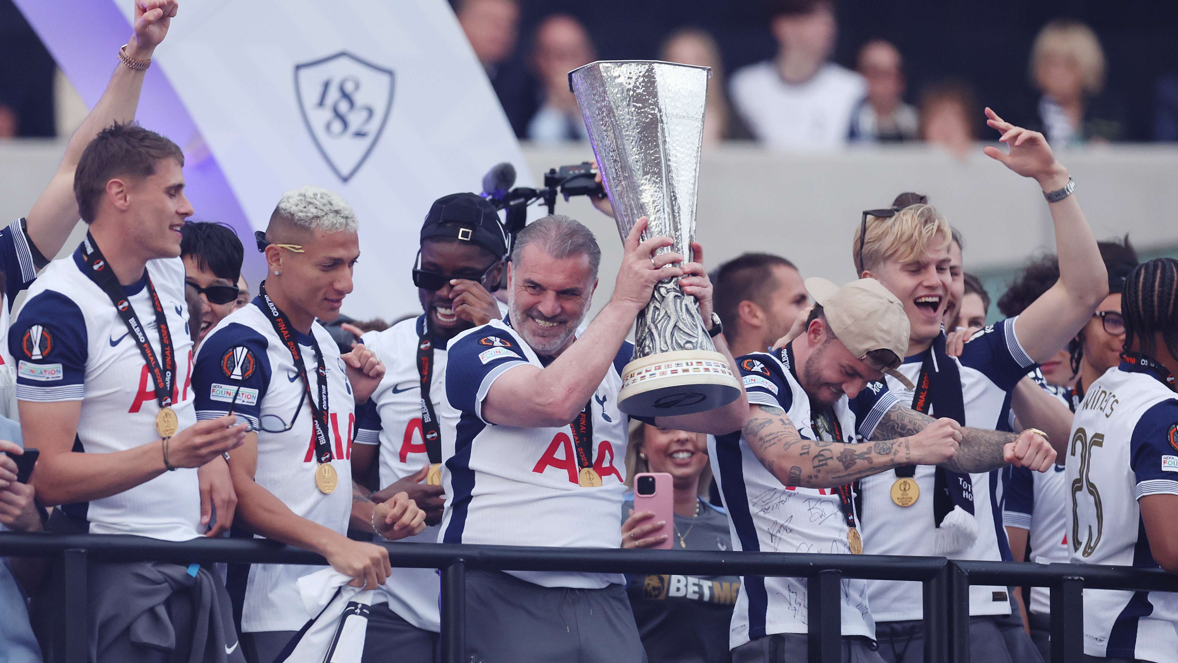 Mayor of Melbourne tells Tottenham to reappoint Postecoglou   Mayor of Melbourne tells Tottenham to reappoint Postecoglou