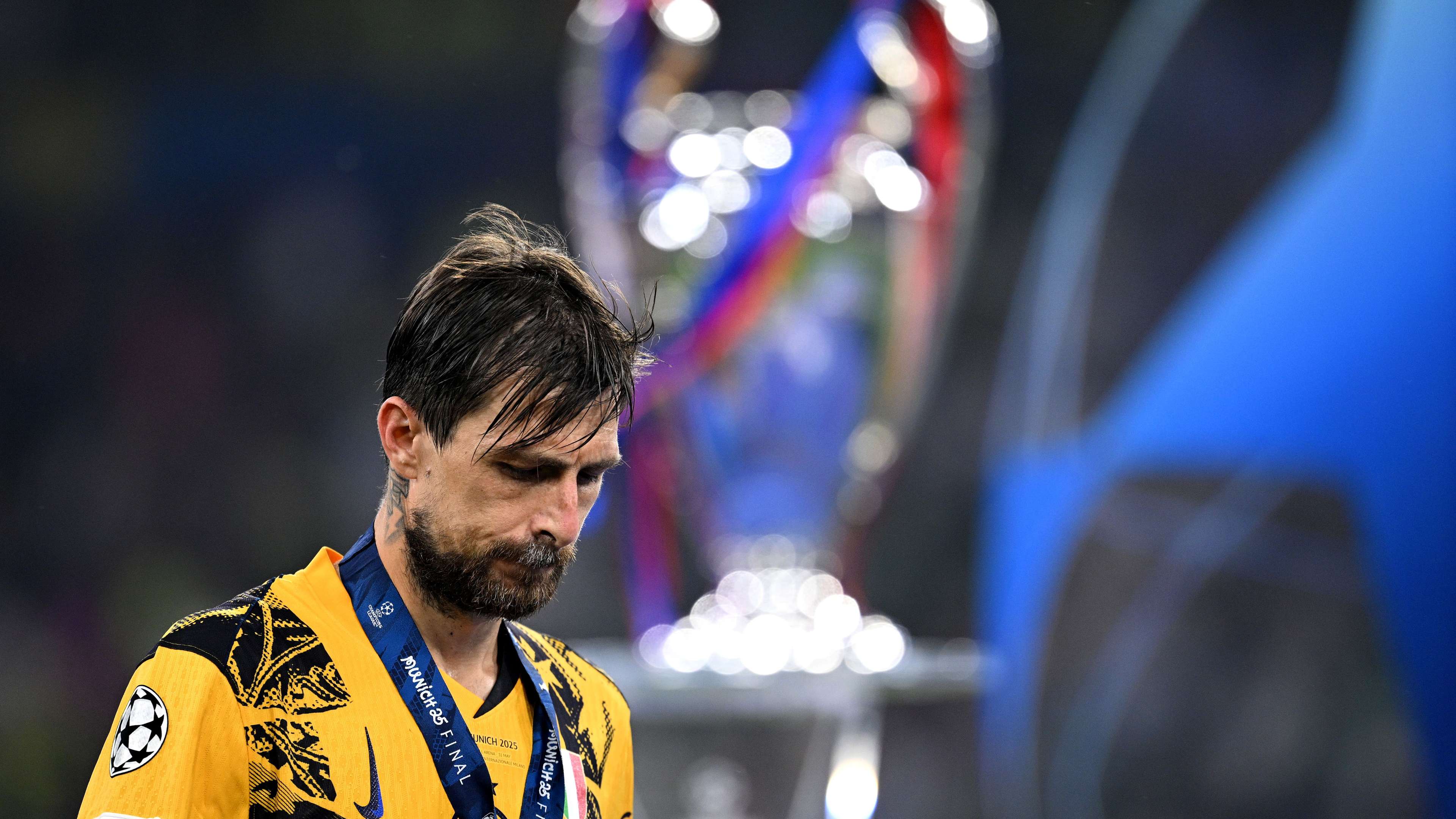 Acerbi threatens to 'beat the sh*t' out of PSG fan  