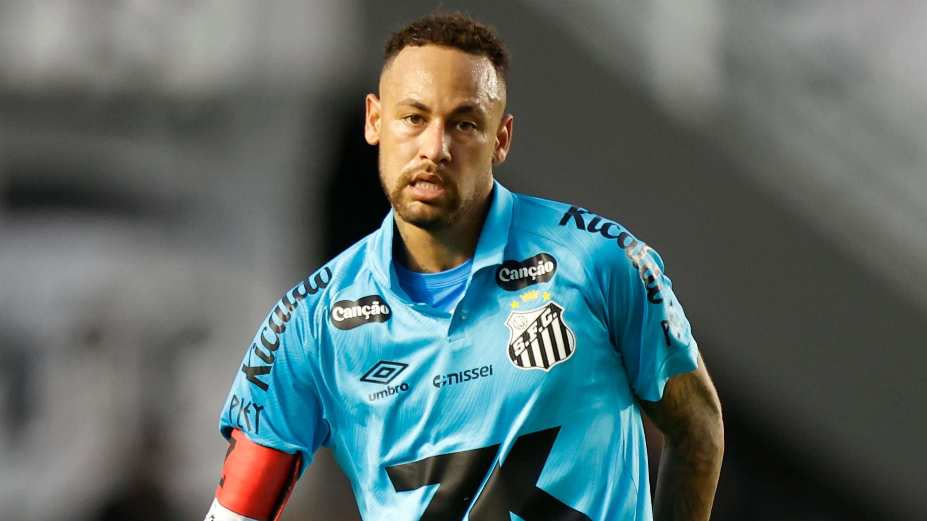 Neymar stays! Brazil star signs new Santos deal  