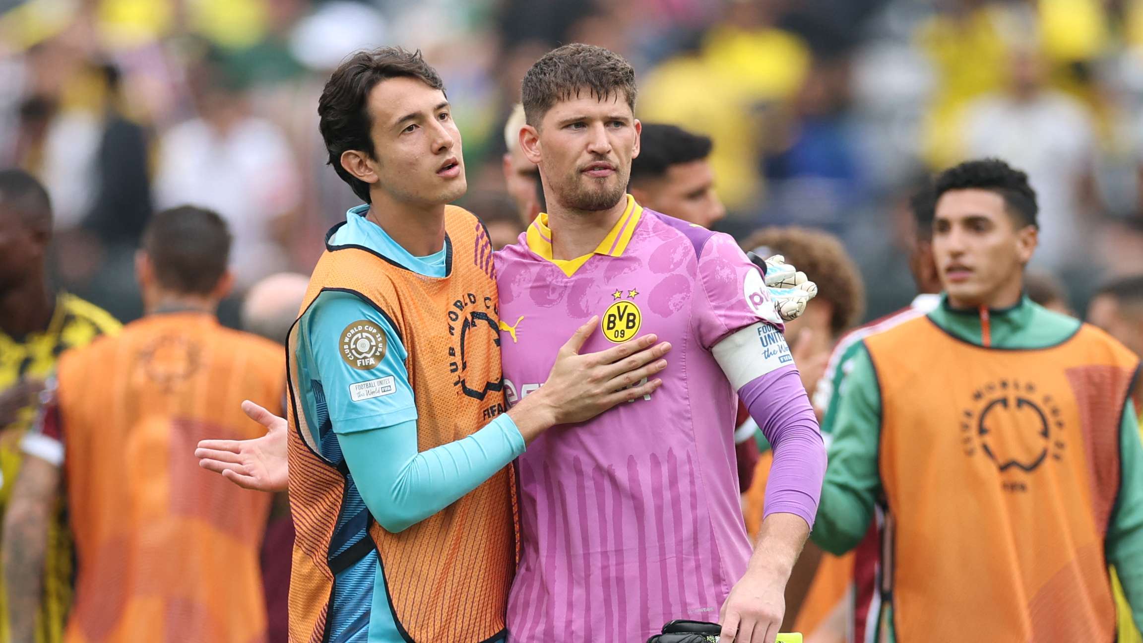 CWC: Dortmund's Kobel, Gross latest to criticize MetLife's grass  