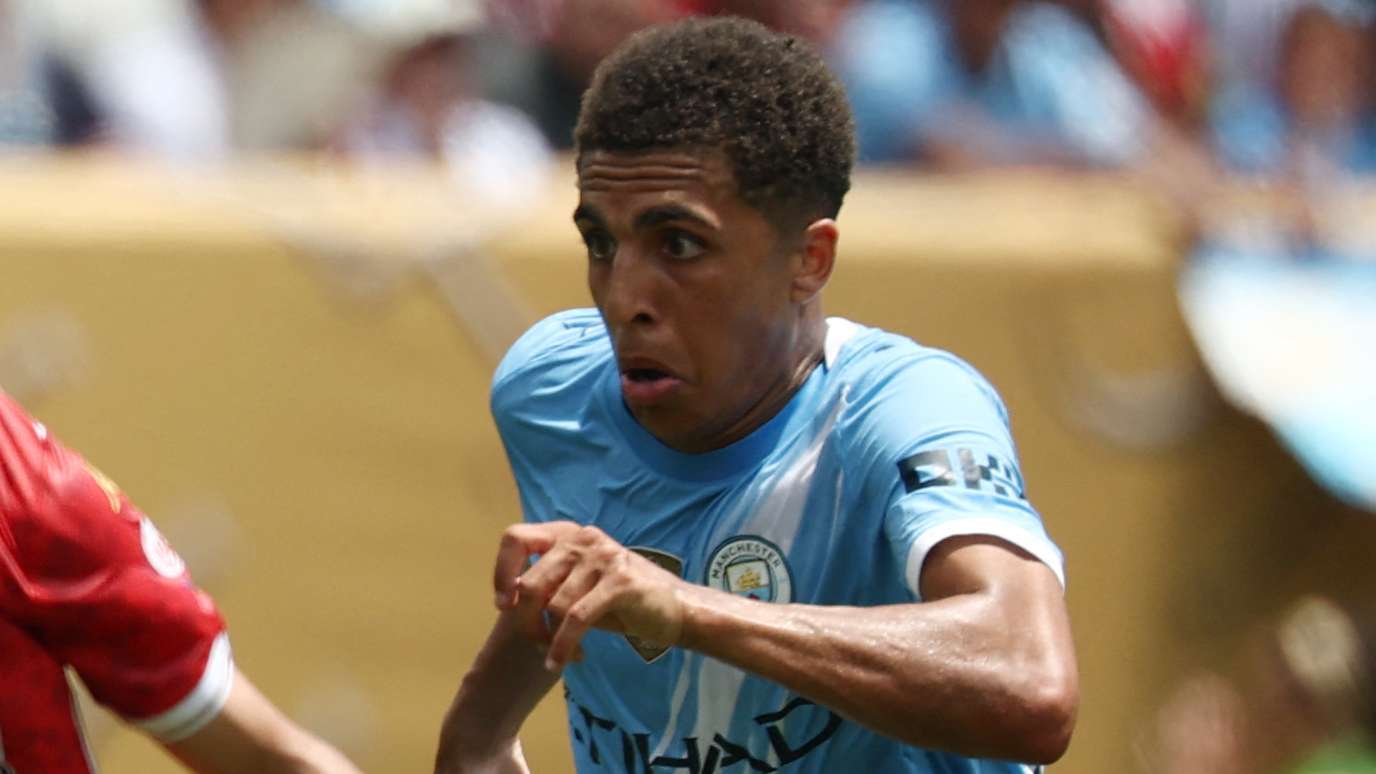 📽️ | Lewis sent off in CWC opener to leave Pep fuming  