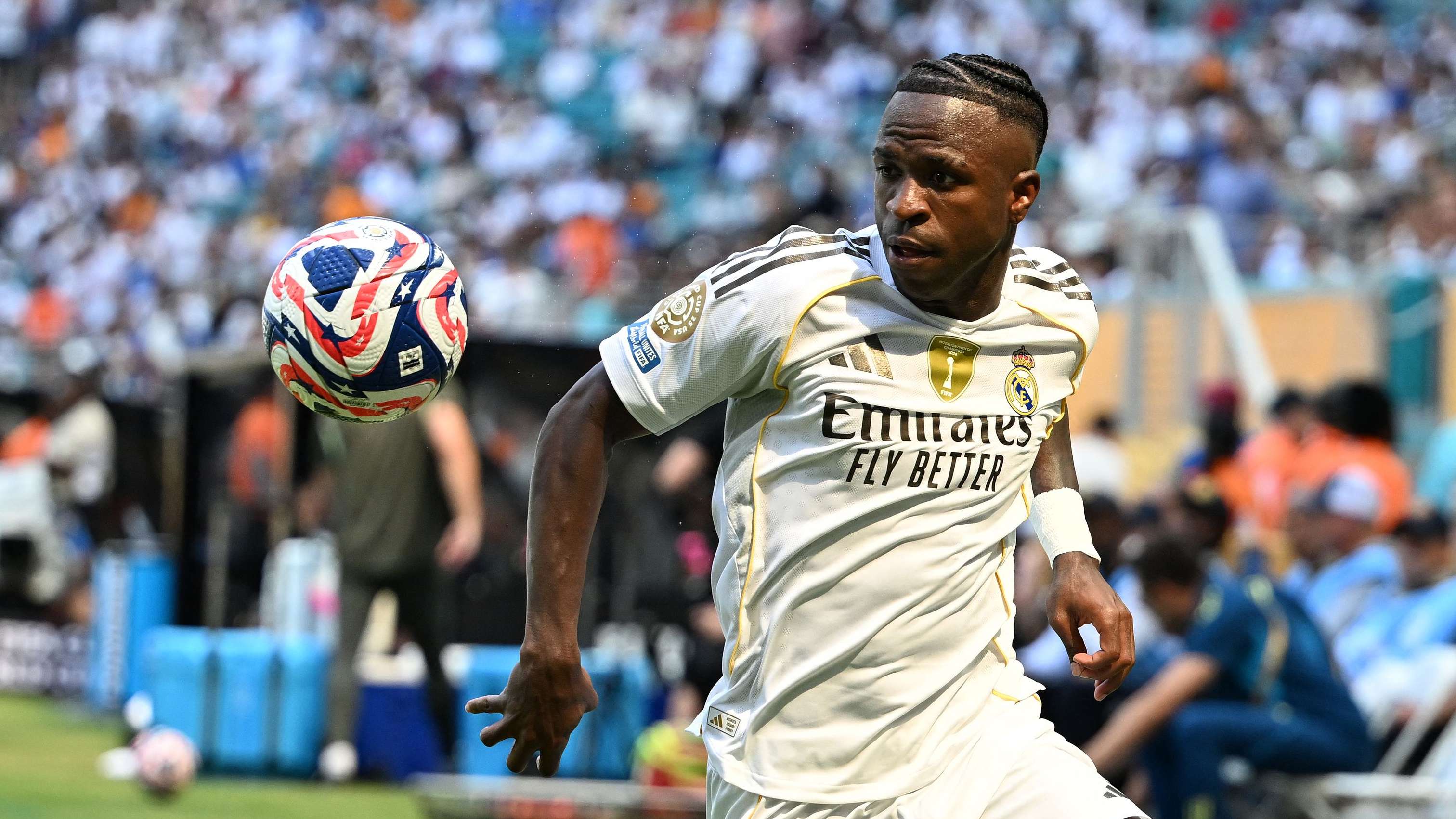 Cancelo opens up on facing 'quick and unpredictable' Vini Jr  