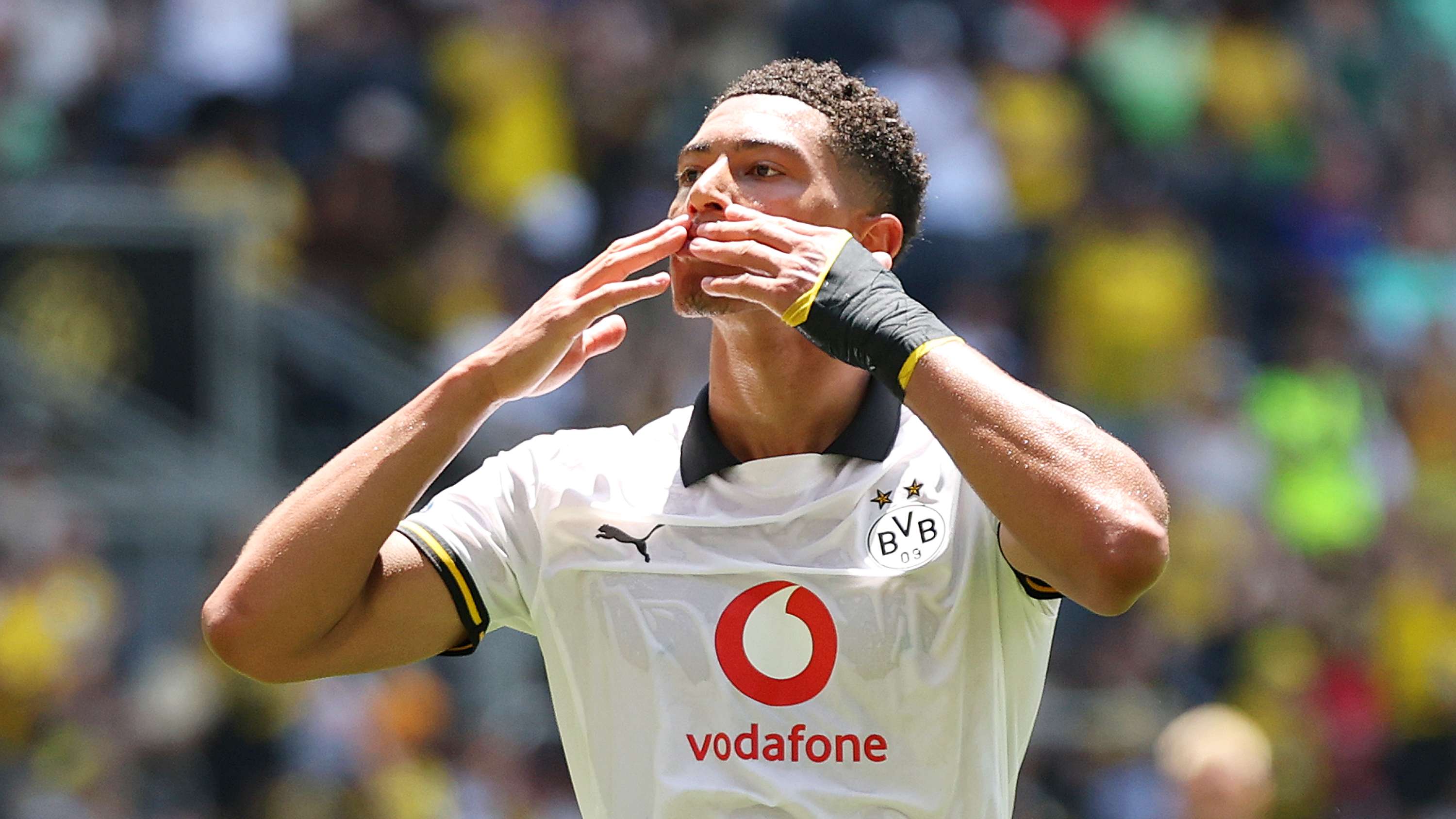 Jobe compared to Lampard by ex-Chelsea star after Dortmund move  