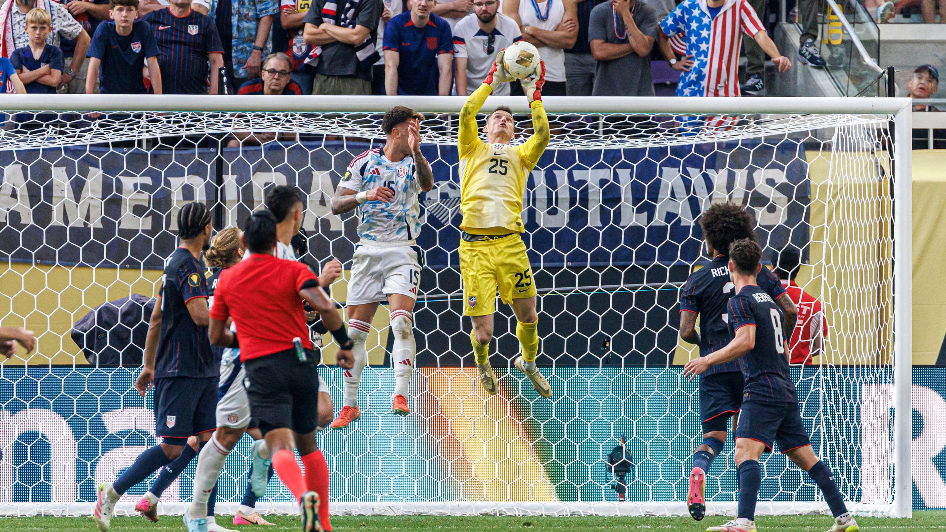 'A star was born tonight' - Donovan lauds Freese heroics  