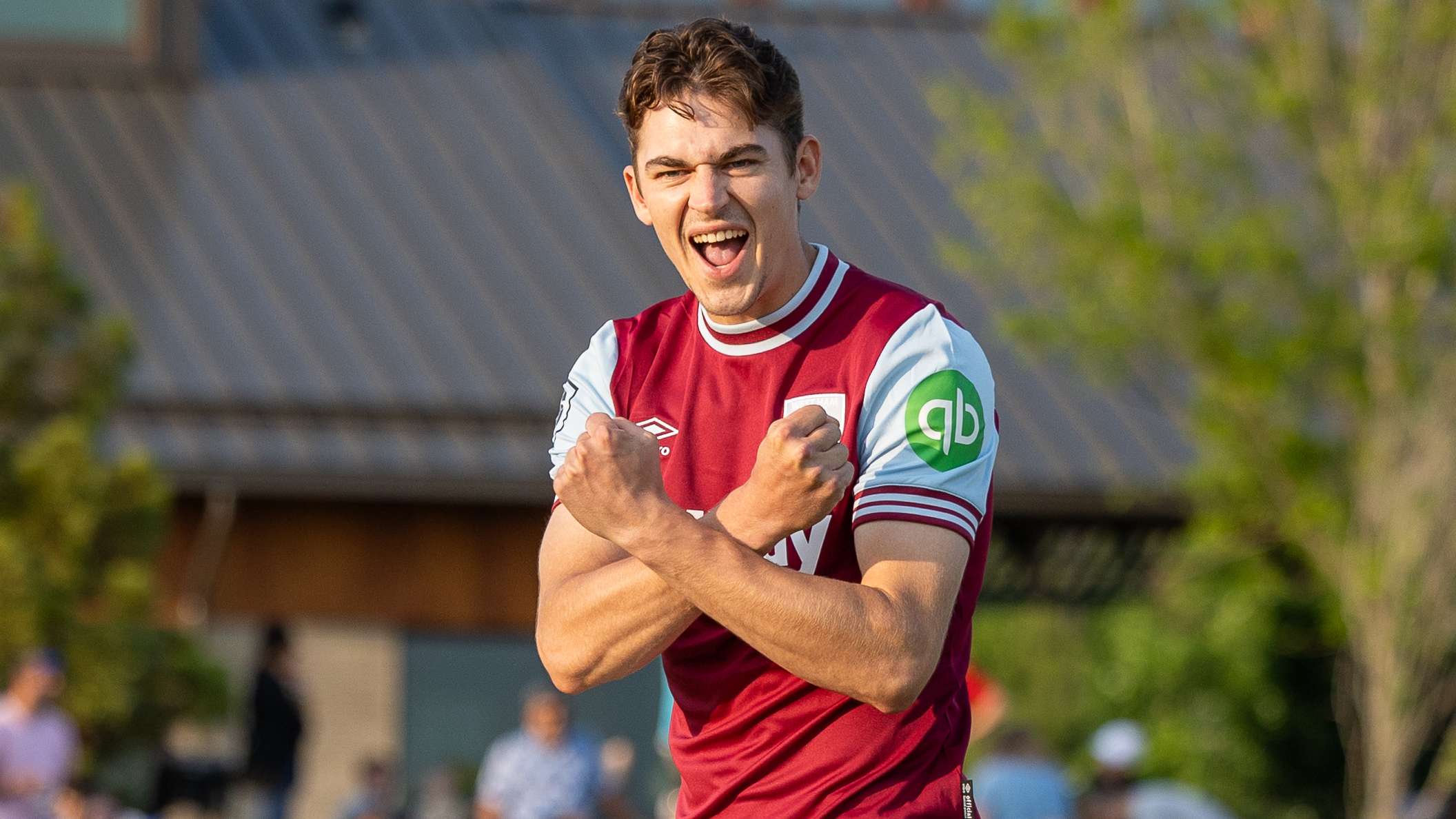 'An honor' - Actor Fiennes Tiffin on playing for West Ham at TST 2025  