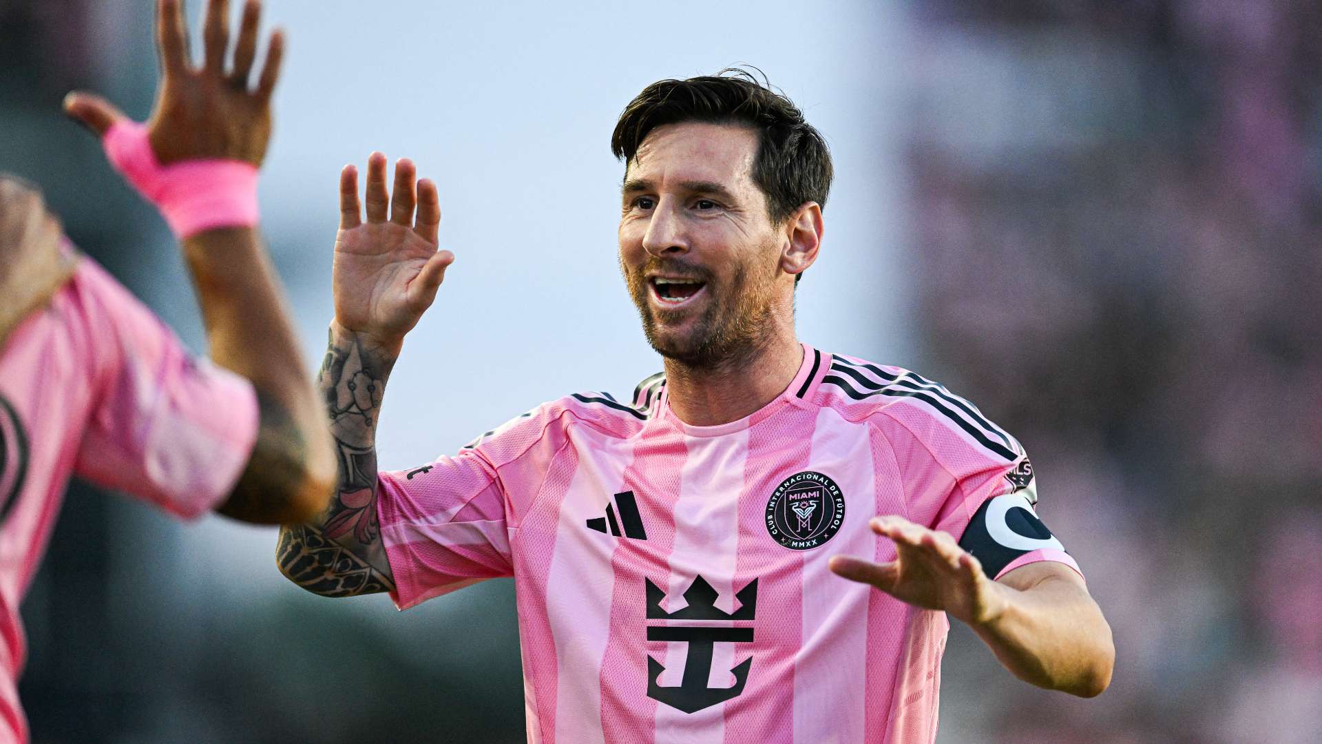 Miami owner reiterates plans for Messi to retire with club   Miami owner reiterates plans for Messi to retire with club
