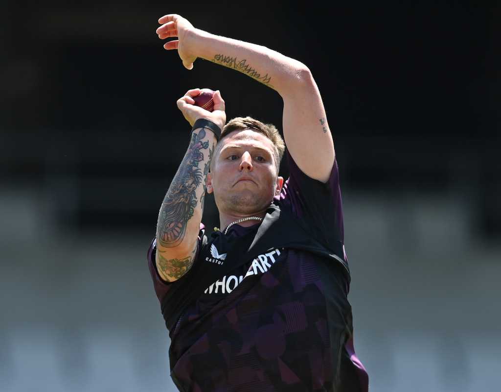 Carse embraces fluid role in England's pace attack  