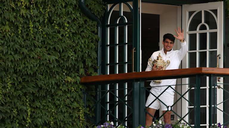 Daniil Medvedev defeats Adrian Mannarino in fourth Den Bosch clash  