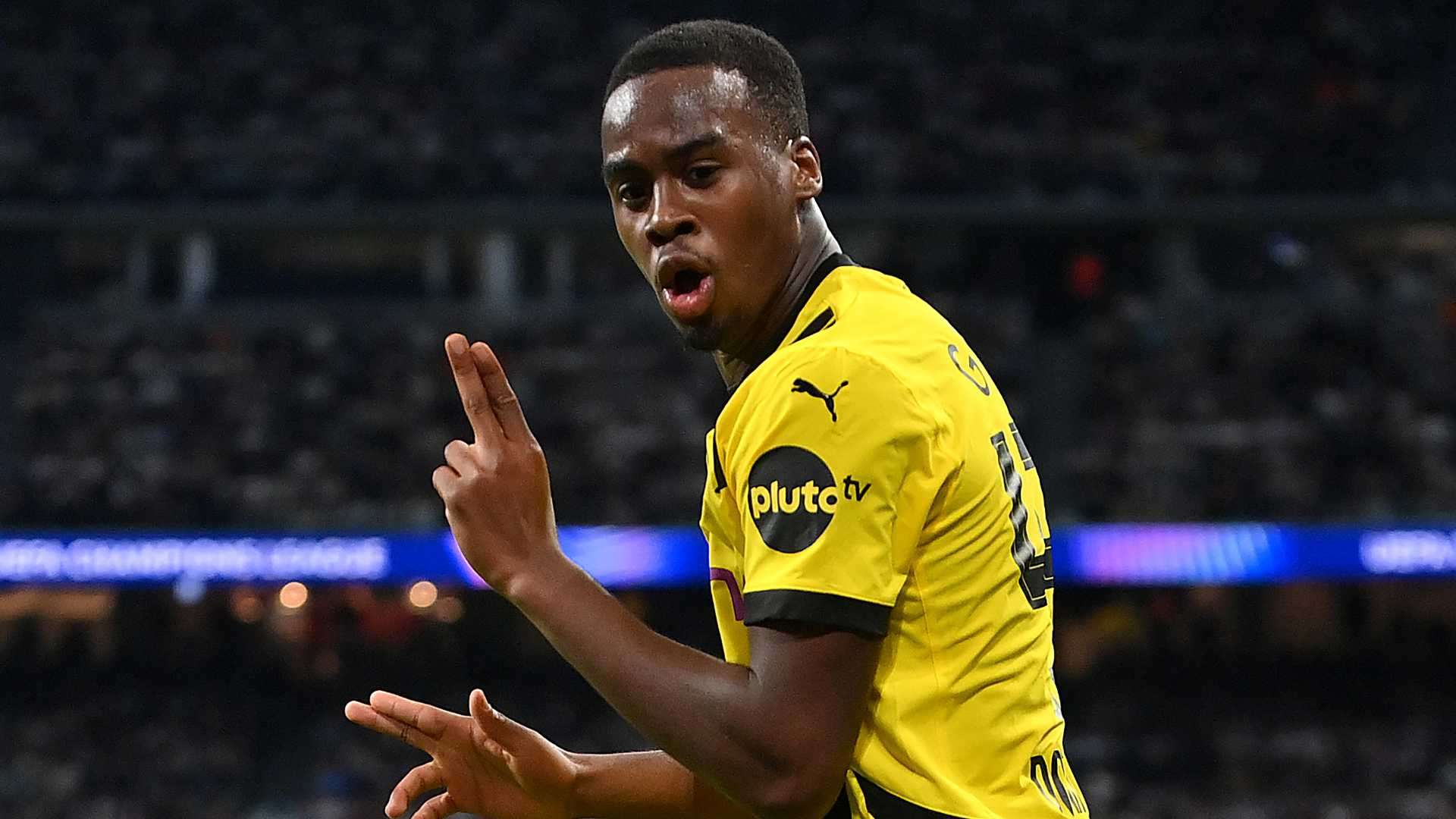 Chelsea near Gittens signing on seven-year contract   Chelsea near Gittens signing on seven-year contract