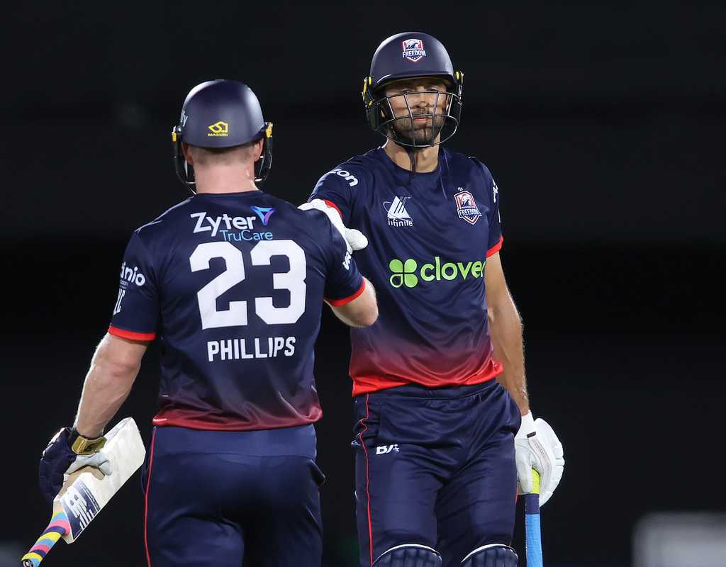 Washington Freedom prevail in last-ball thriller  