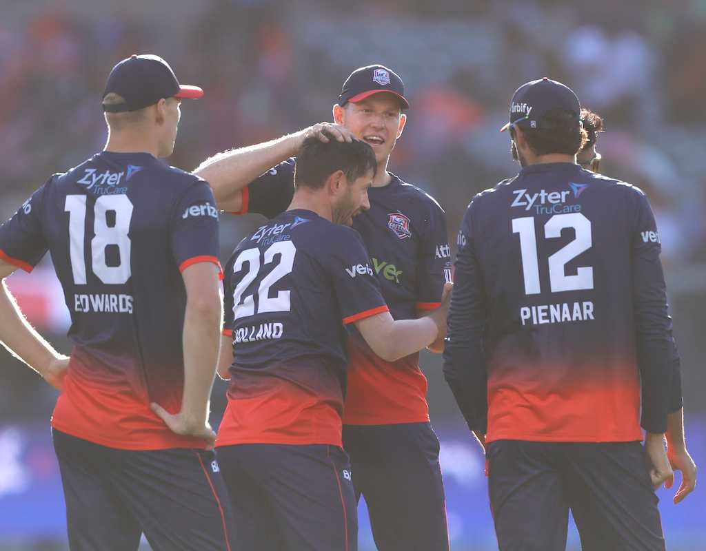 Holland 4-fer downs Orcas  