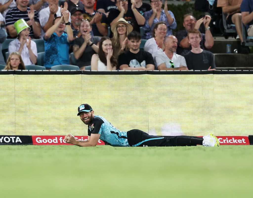 ICC to clamp down on airborne catches beyond boundary line  