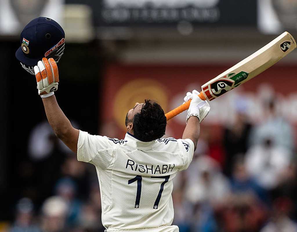 KL Rahul, Pant register centuries to set England target of 371  