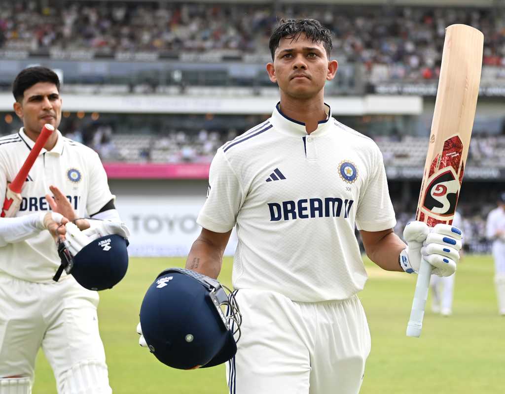 Impressions, entrances and a bright beginning  