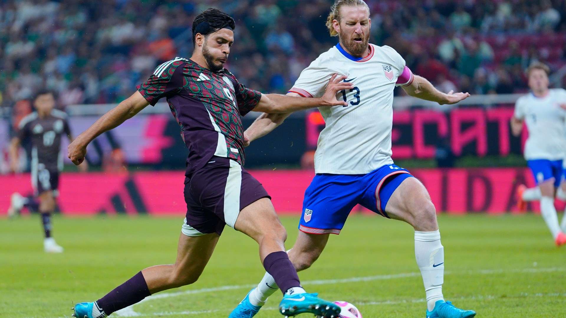 Social Media reacts to USMNT-Mexico rivals in Gold Cup final  
