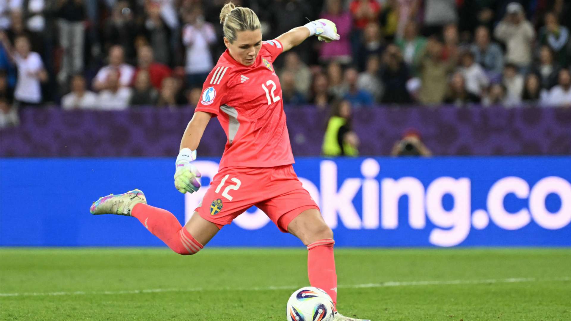 'F*cking crap!' - Sweden keeper on costly missed penalty  
