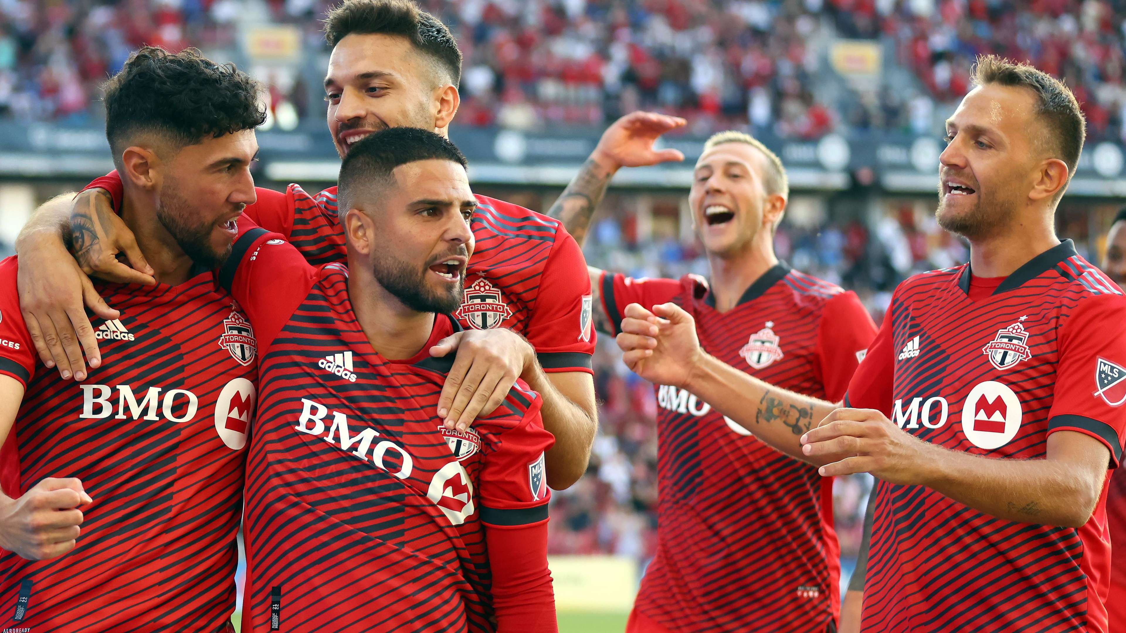 'Have been a joke' - Donovan knocks Insigne, Bernardeschi  