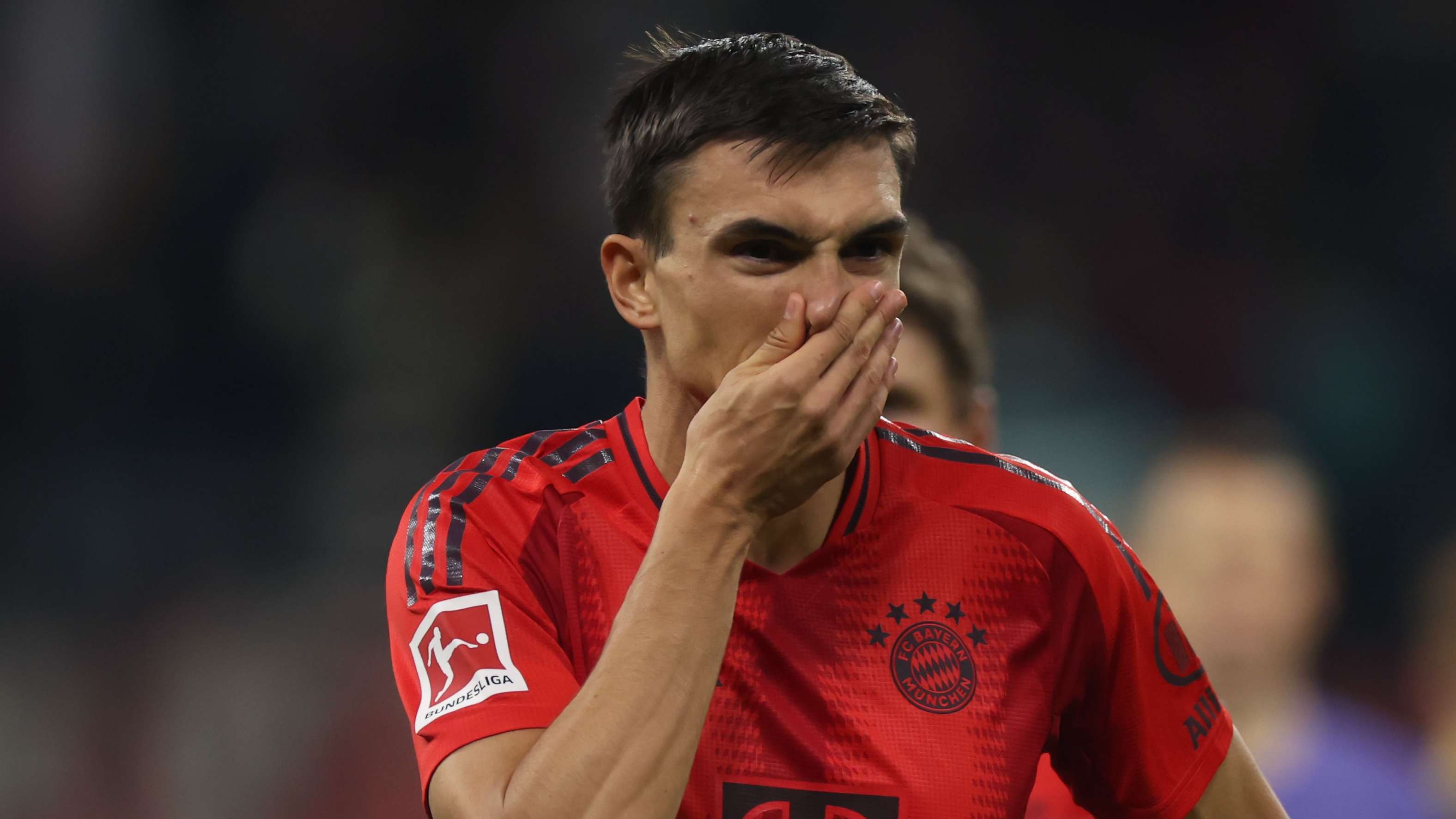 Arsenal & Spurs learn Bayern valuation of forgotten midfielder  