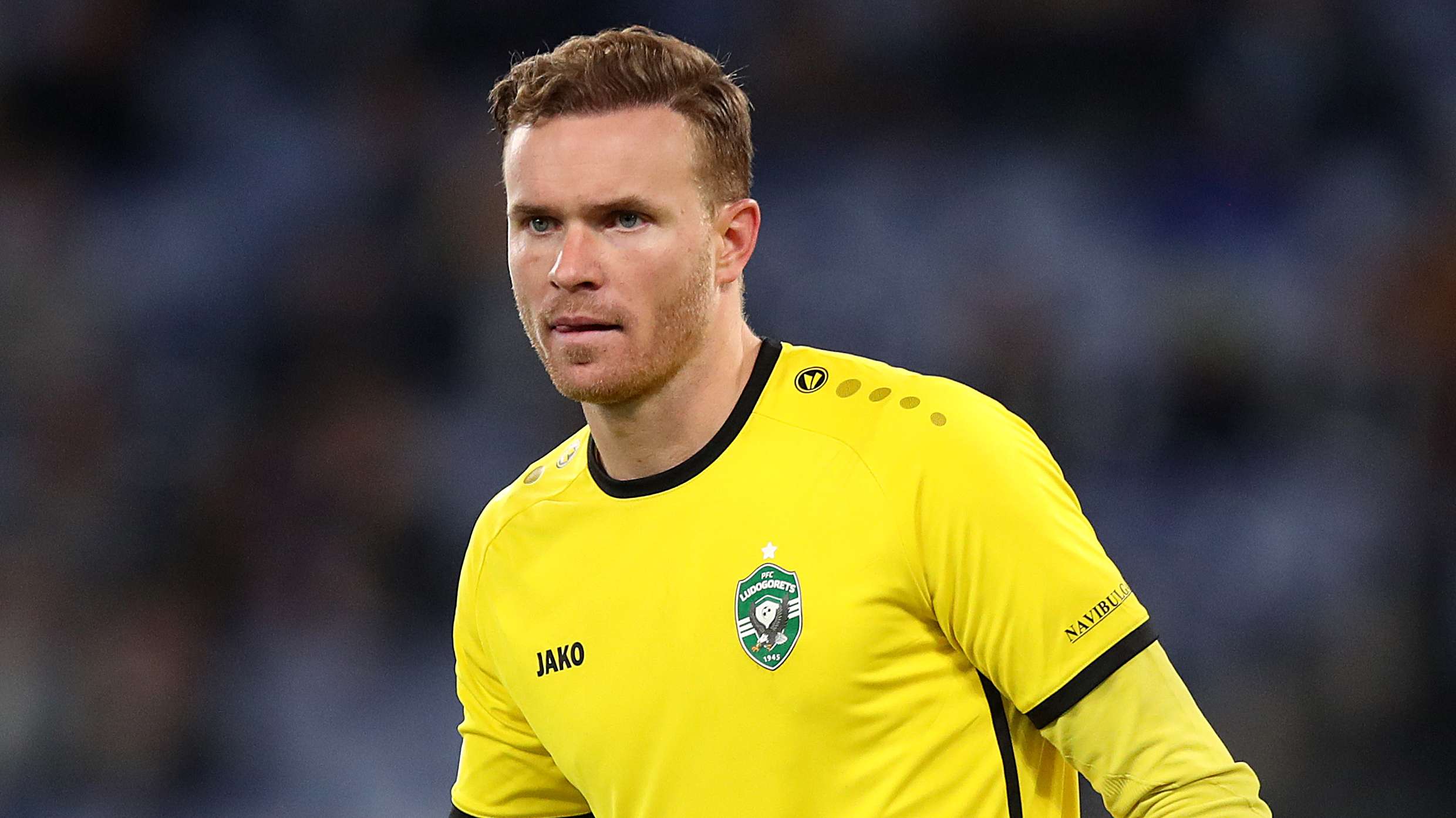 Bayern make offer for ex-Dortmund goalkeeper  