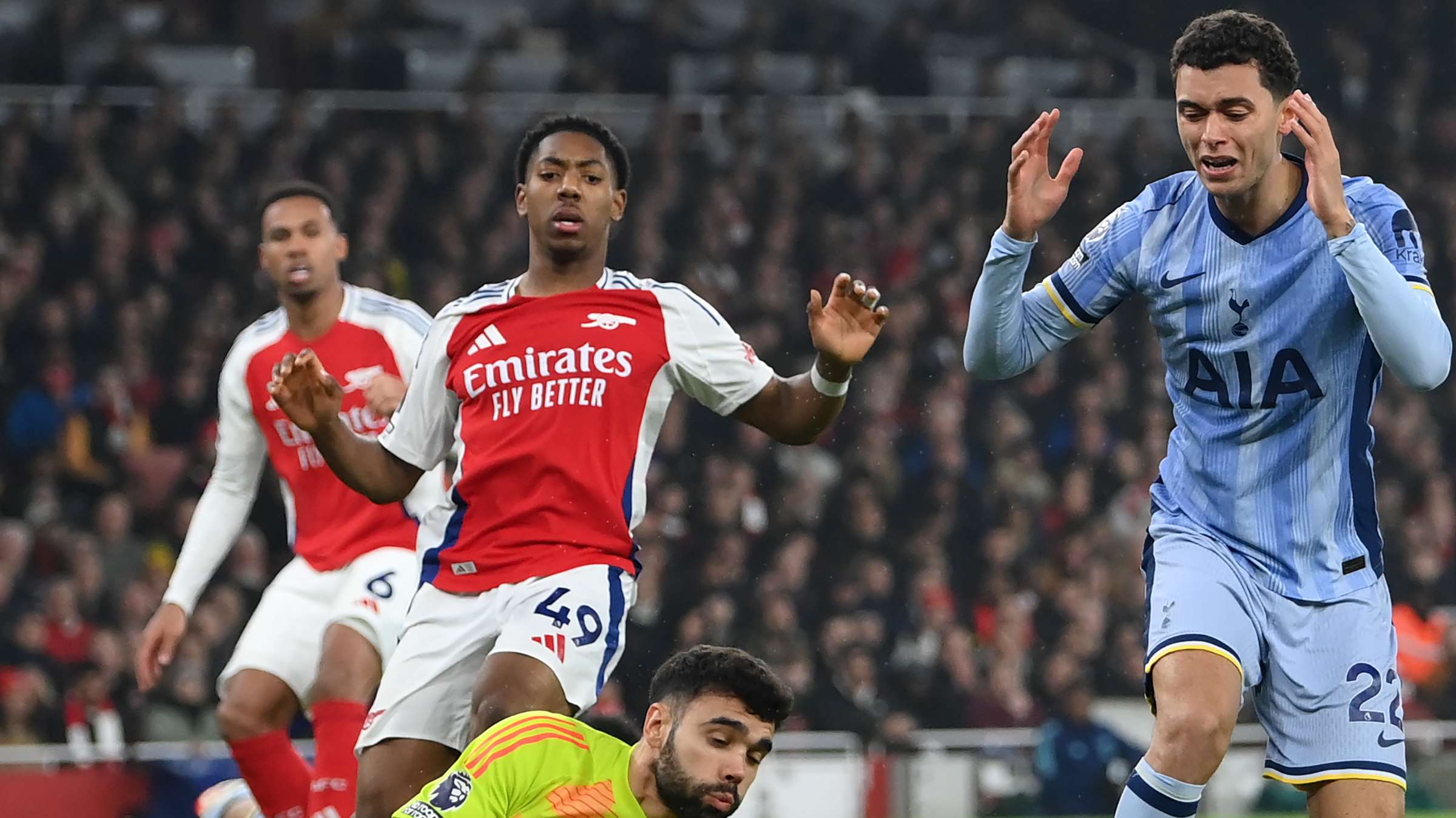 Arsenal to show pre-season clash with Spurs at the Emirates  