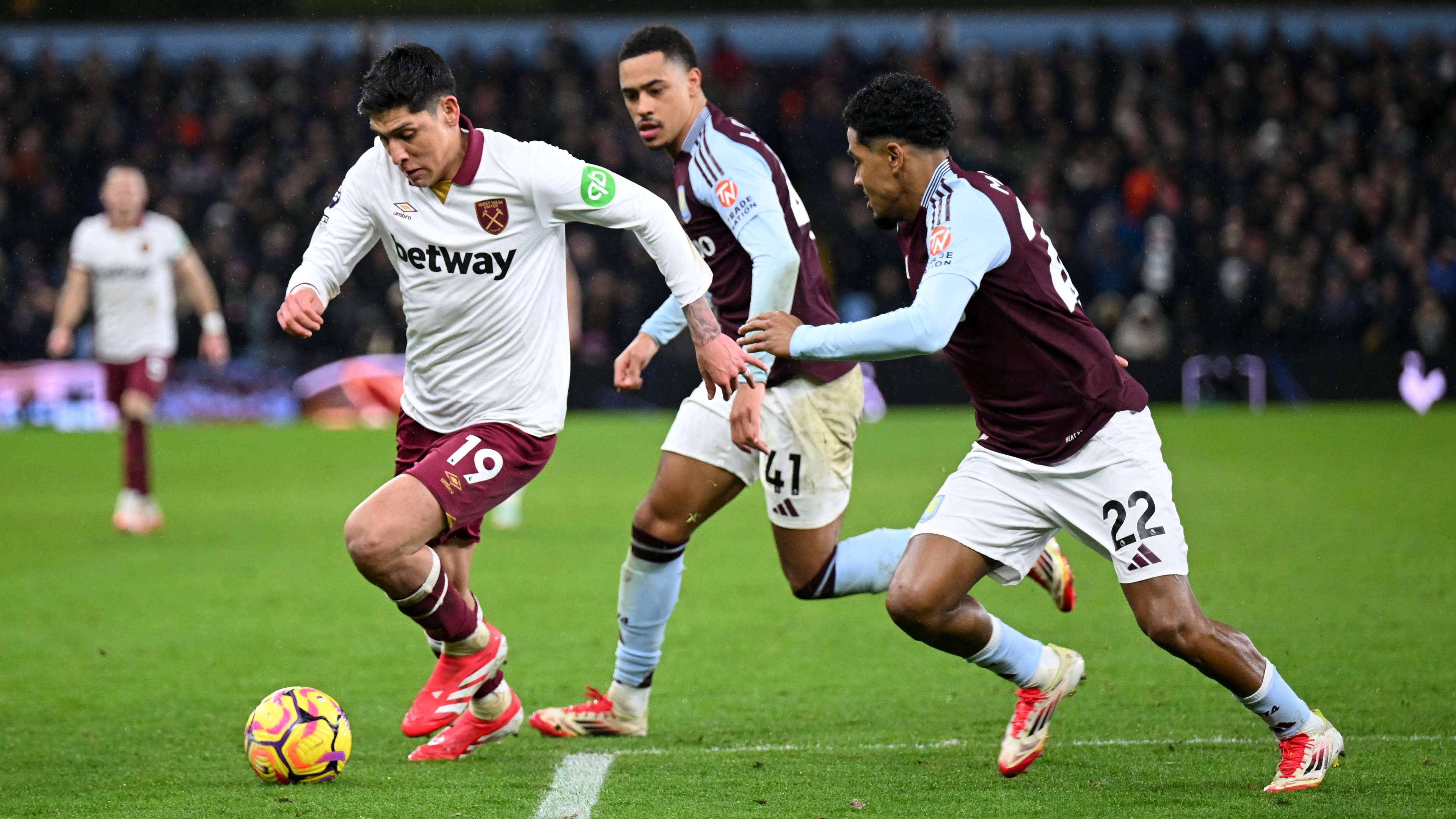 Report: West Ham could offload Edson Álvarez this summer  