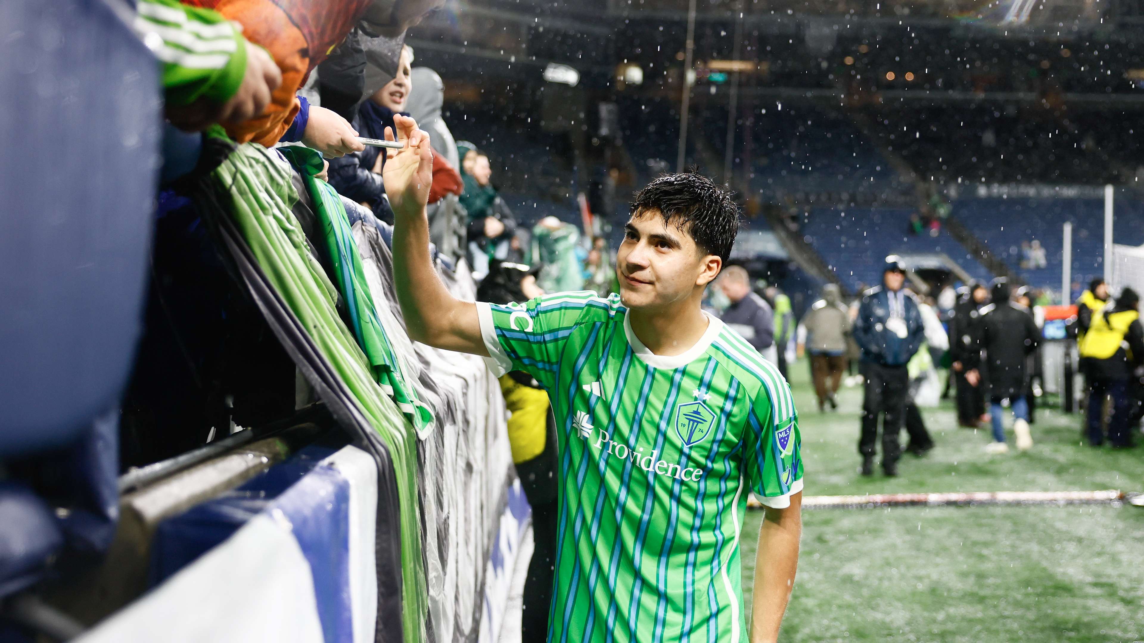 Vargas believes MLS All-Star game will help with El Tri chances  