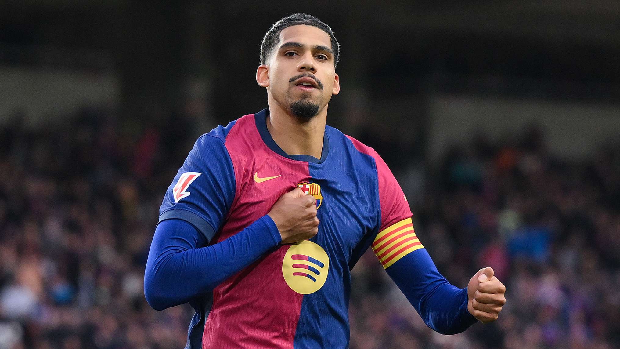 Araujo close to staying as €60m clause nears expiry  