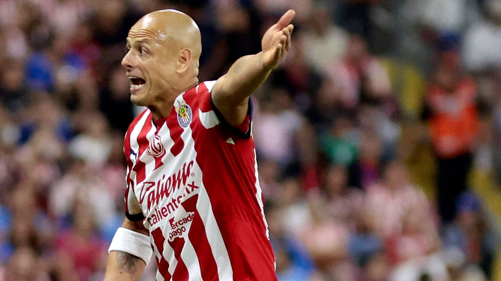 FMF fines Javier 'Chicharito' Hernández for sexist posts  