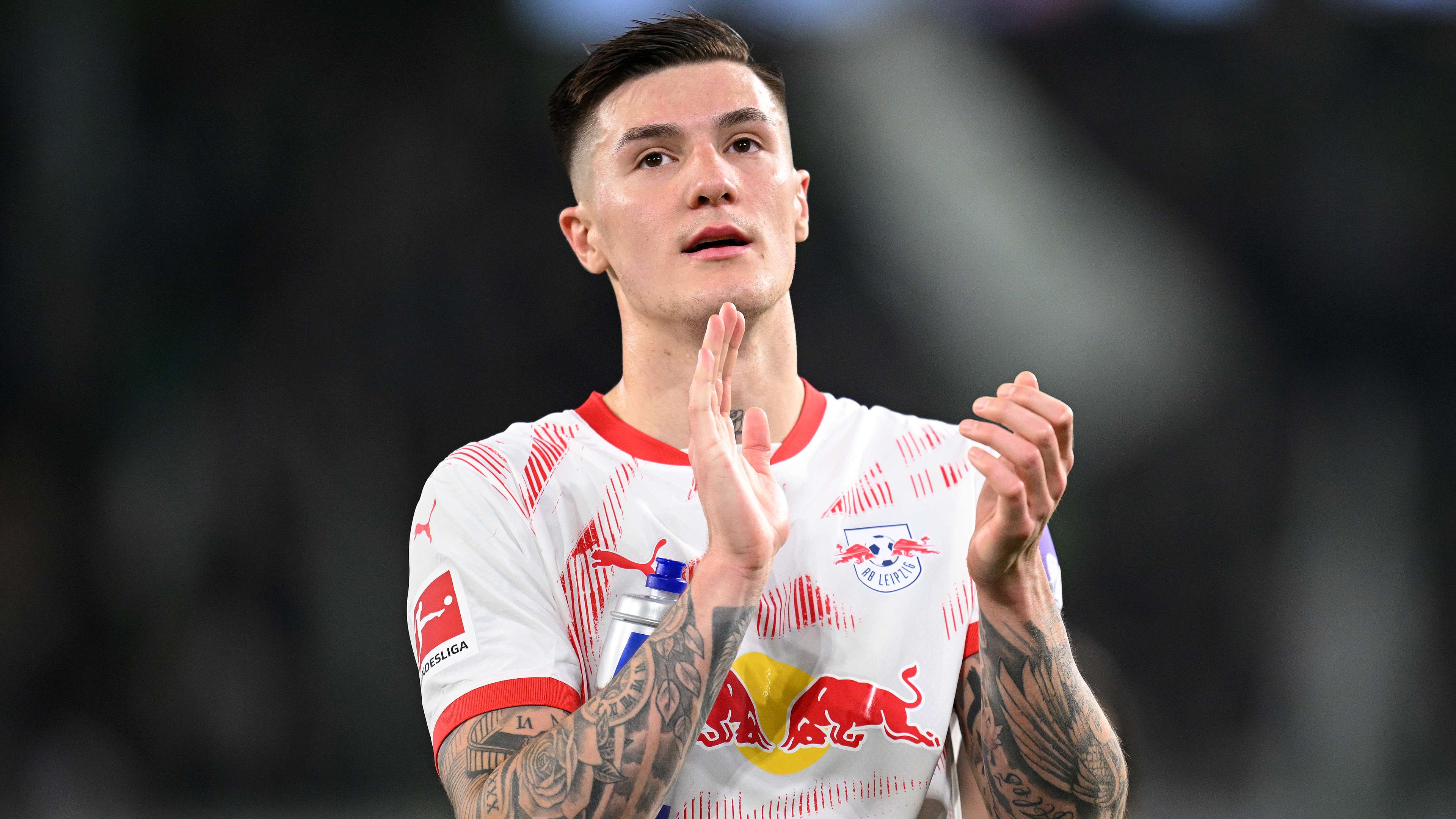 Transfers Live: Sesko impressed by Man Utd approach  