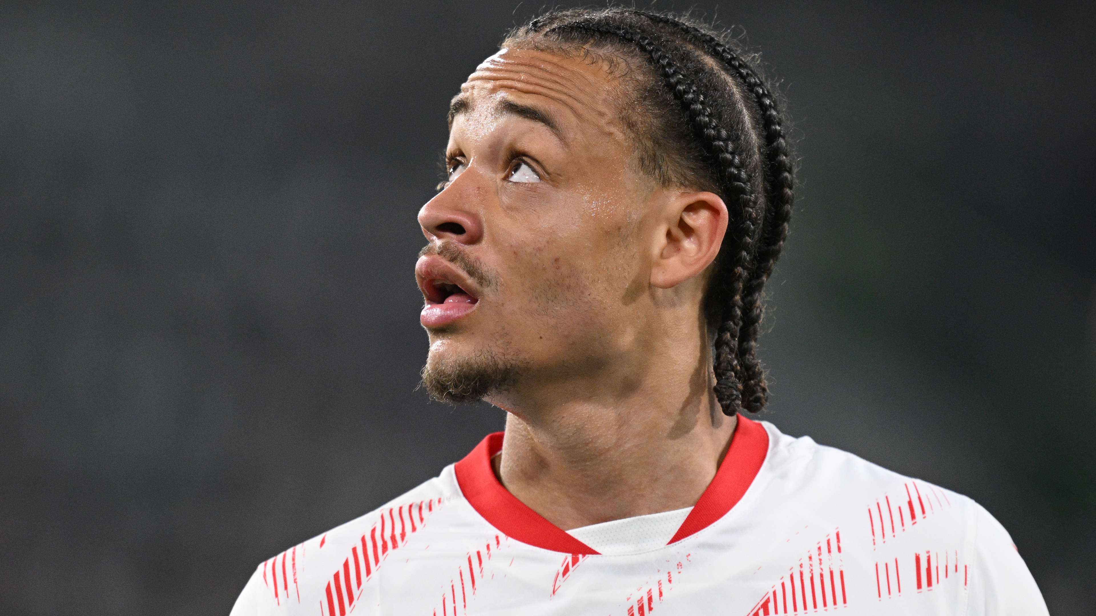 Bayern back in for Simons after missing out on Wirtz and Williams  