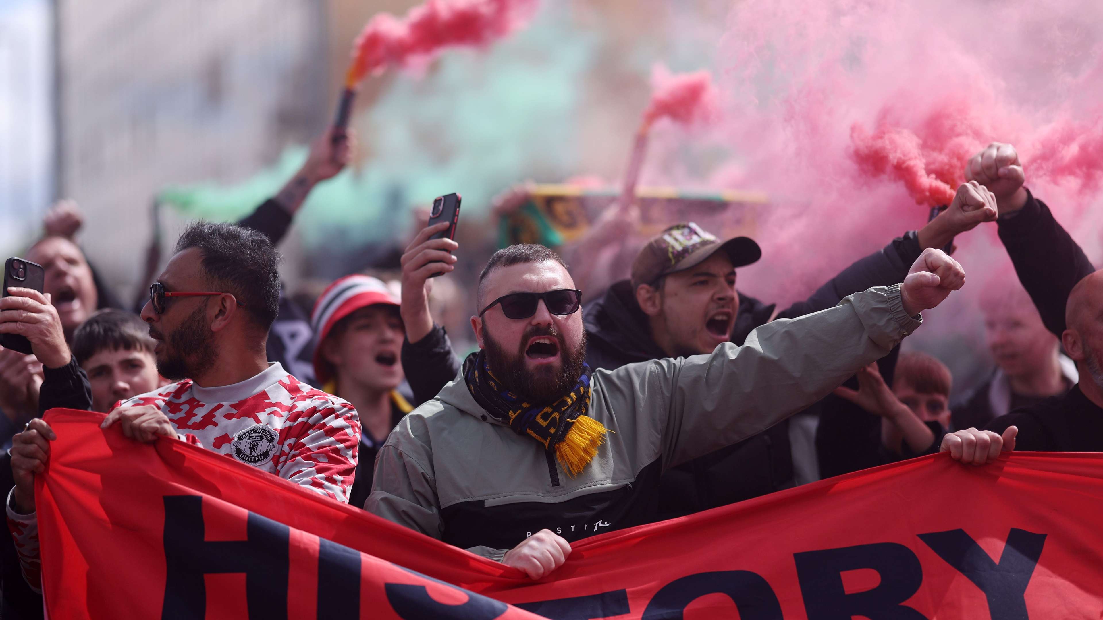 Man Utd fans top 'football-related offences' list  