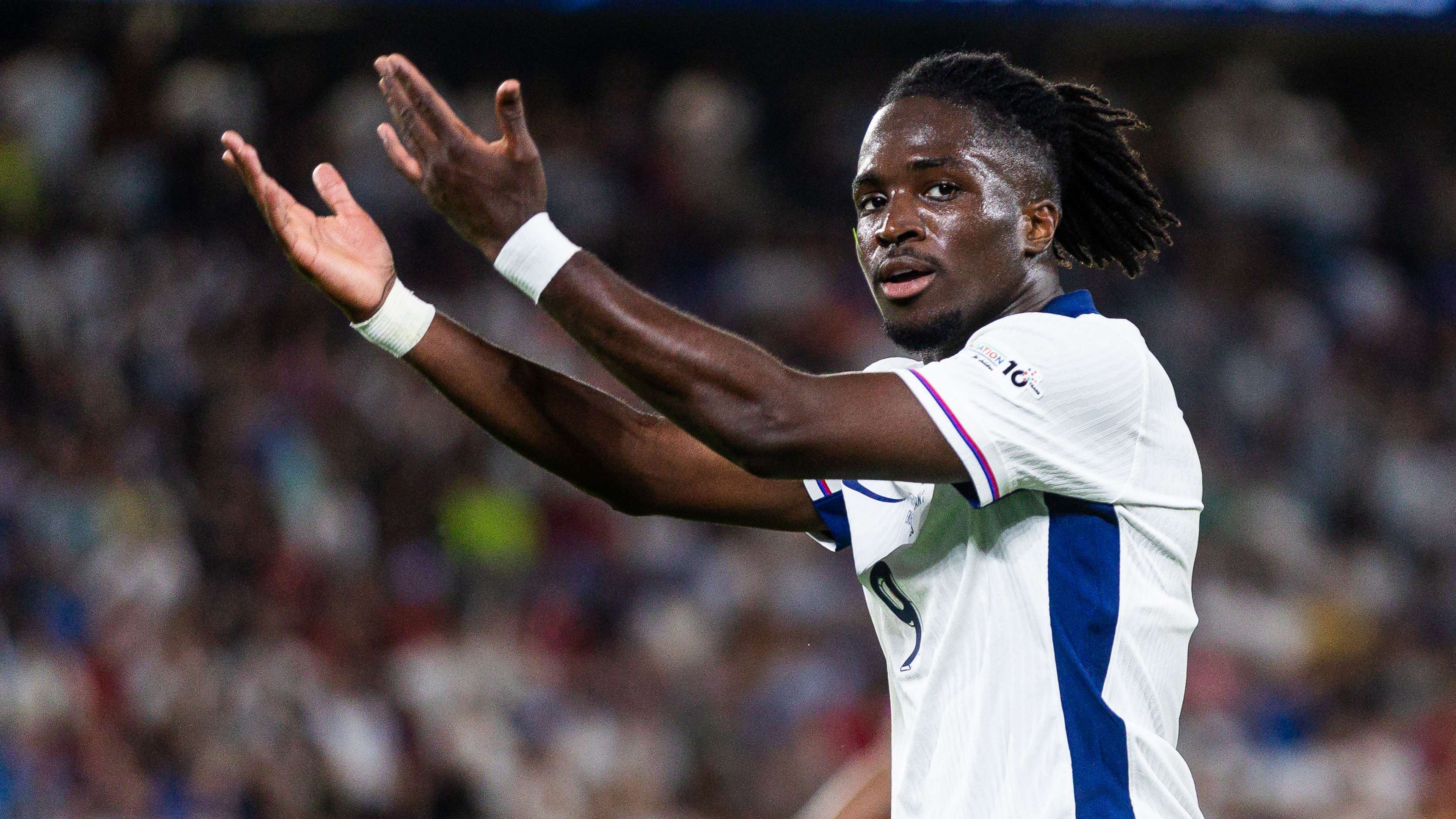 Leeds target England U21 & Marseille star after losing Paixao  