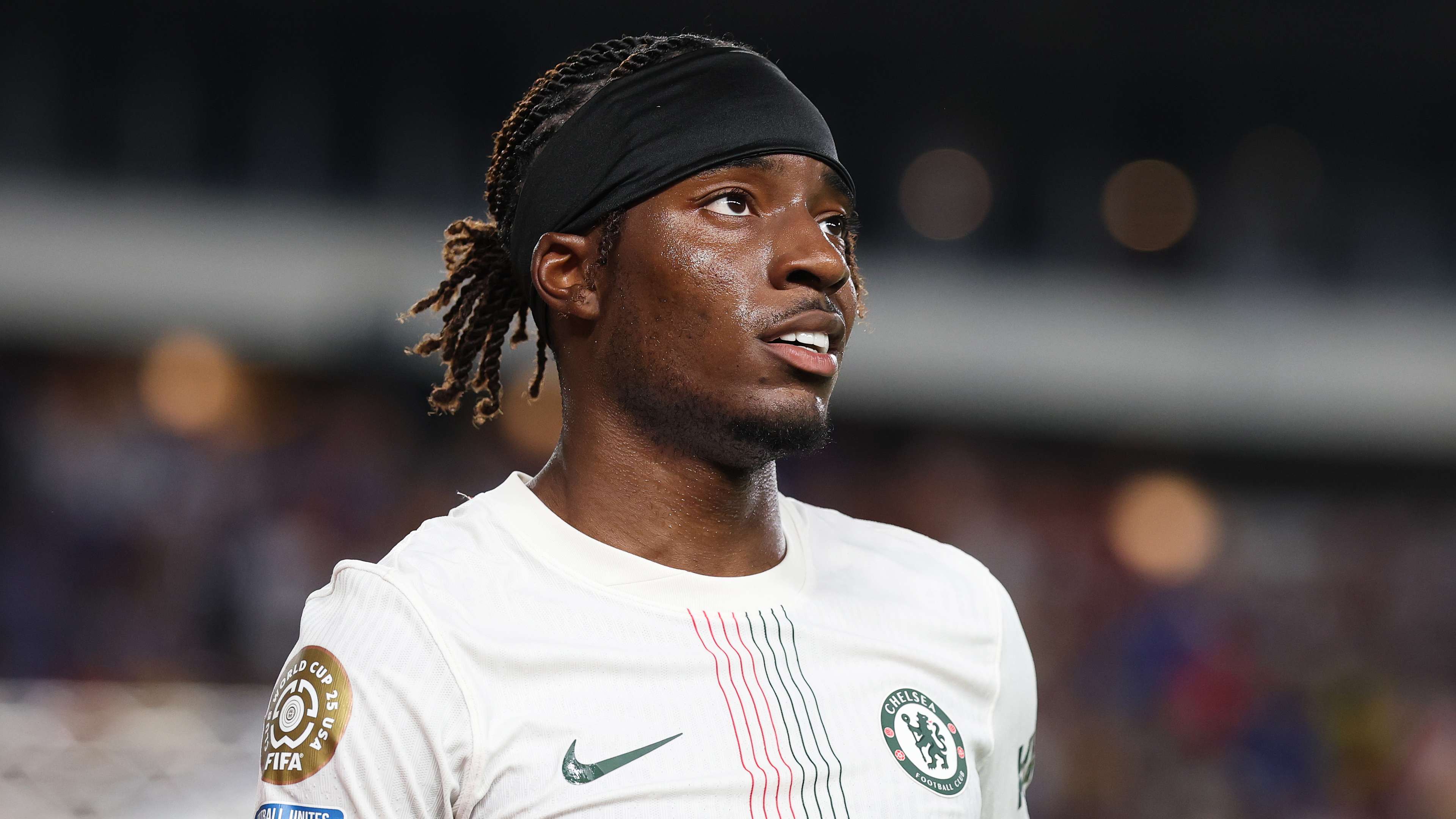 Arsenal title winner defends Madueke after fan backlash  