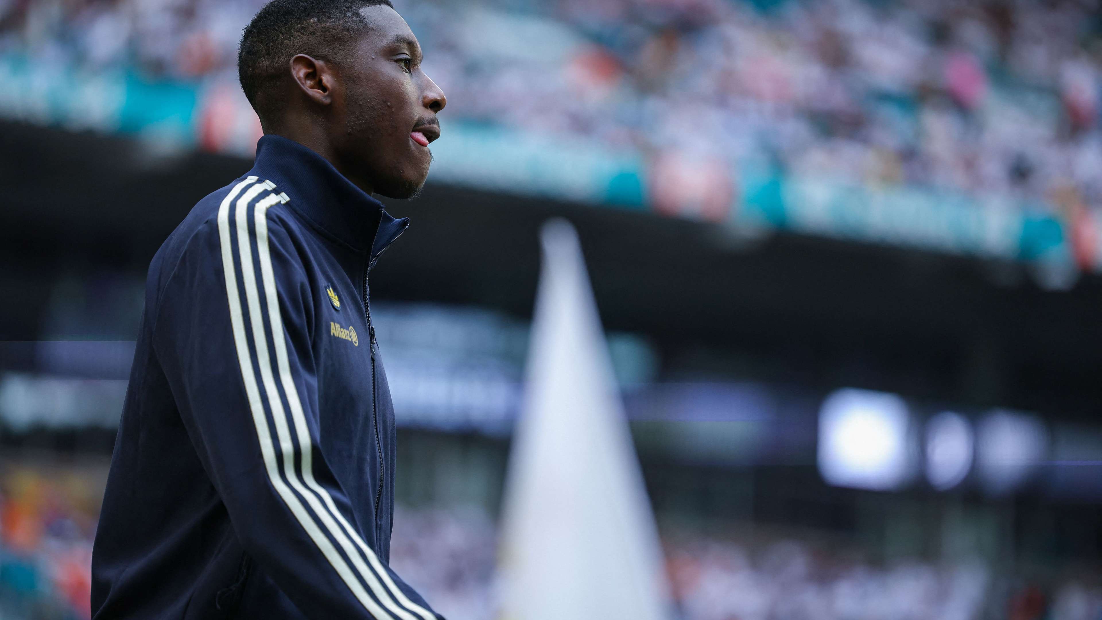 Juventus prioritise Kolo Muani as Hojlund falls into the background  