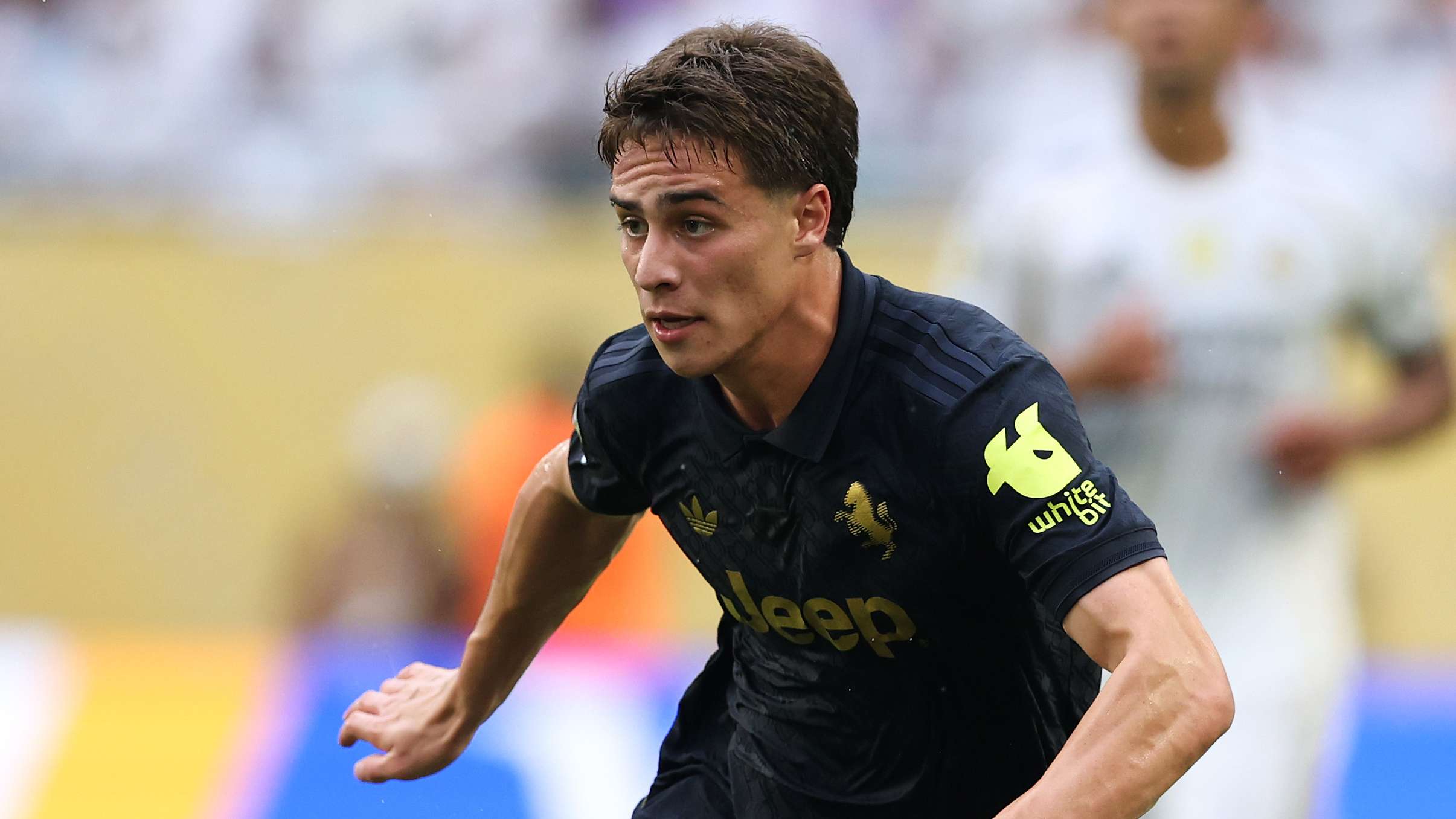 Bayern & Barca target opts to sign new Juventus contract   Bayern & Barca target opts to sign new Juventus contract