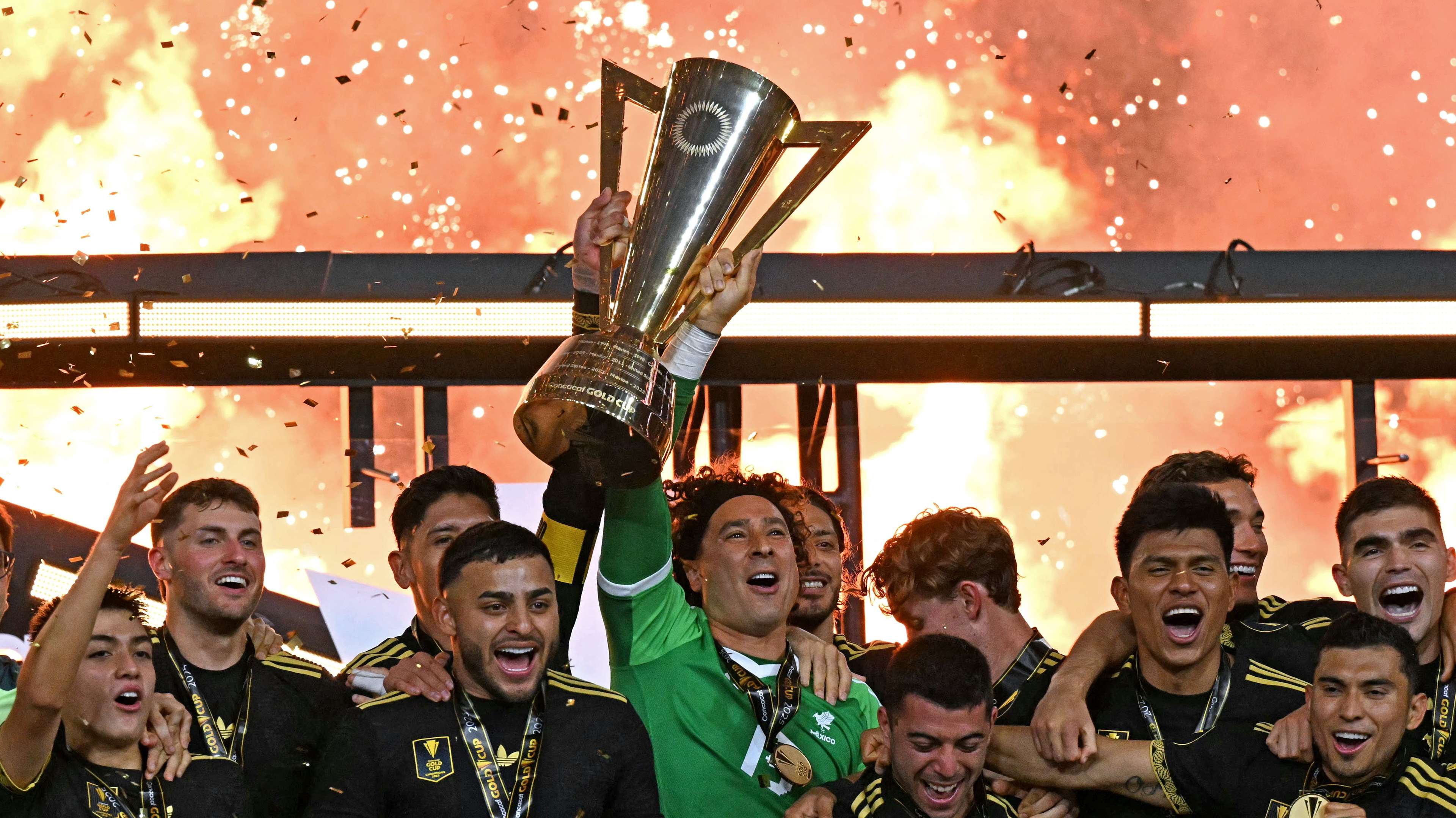 'Mexico beat U.S. ‘B’ team' - Mexico media analyzes El Tri's win  