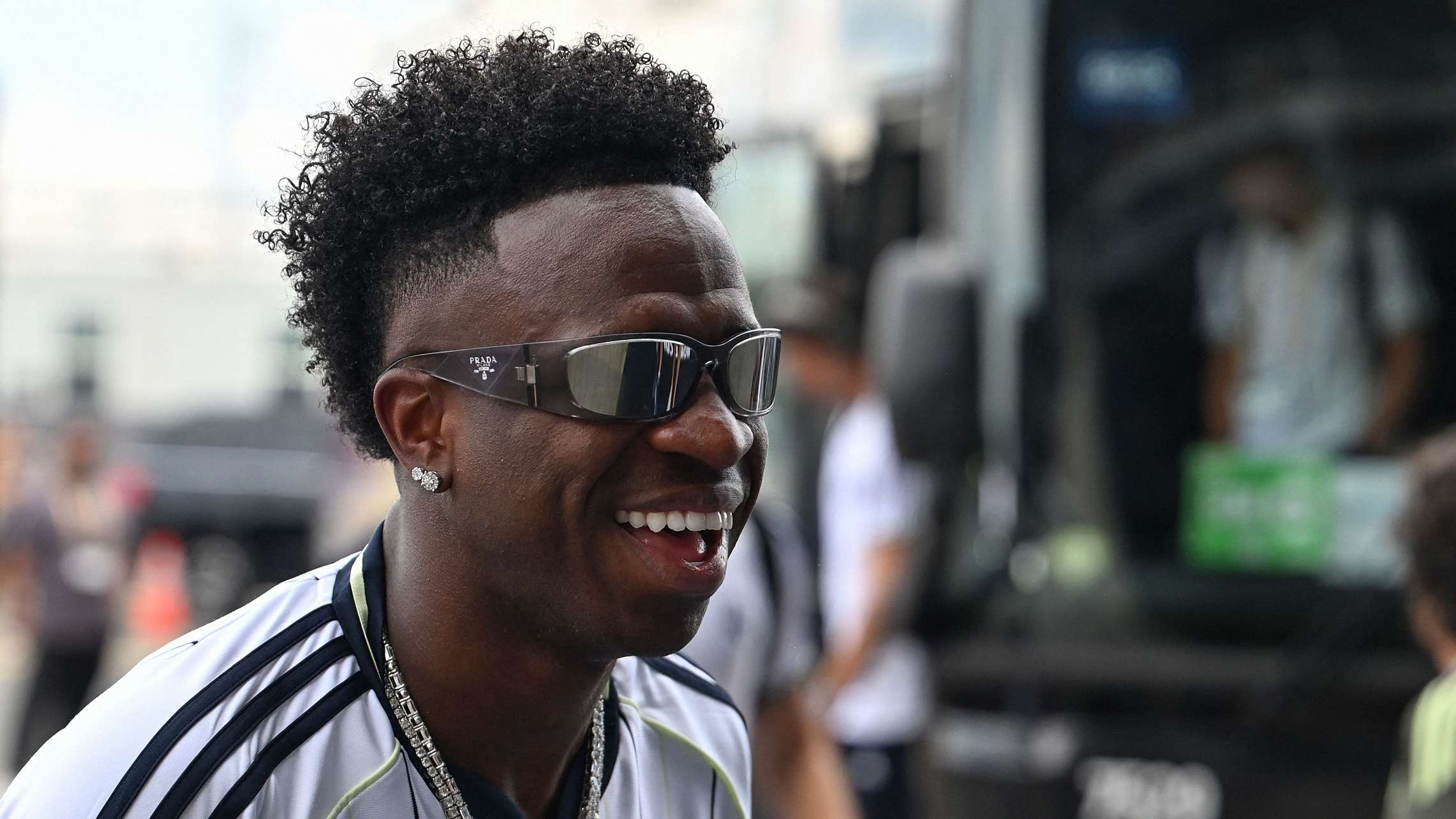 Vini Jr to receive record-breaking transfer offer amid Madrid breakdown  