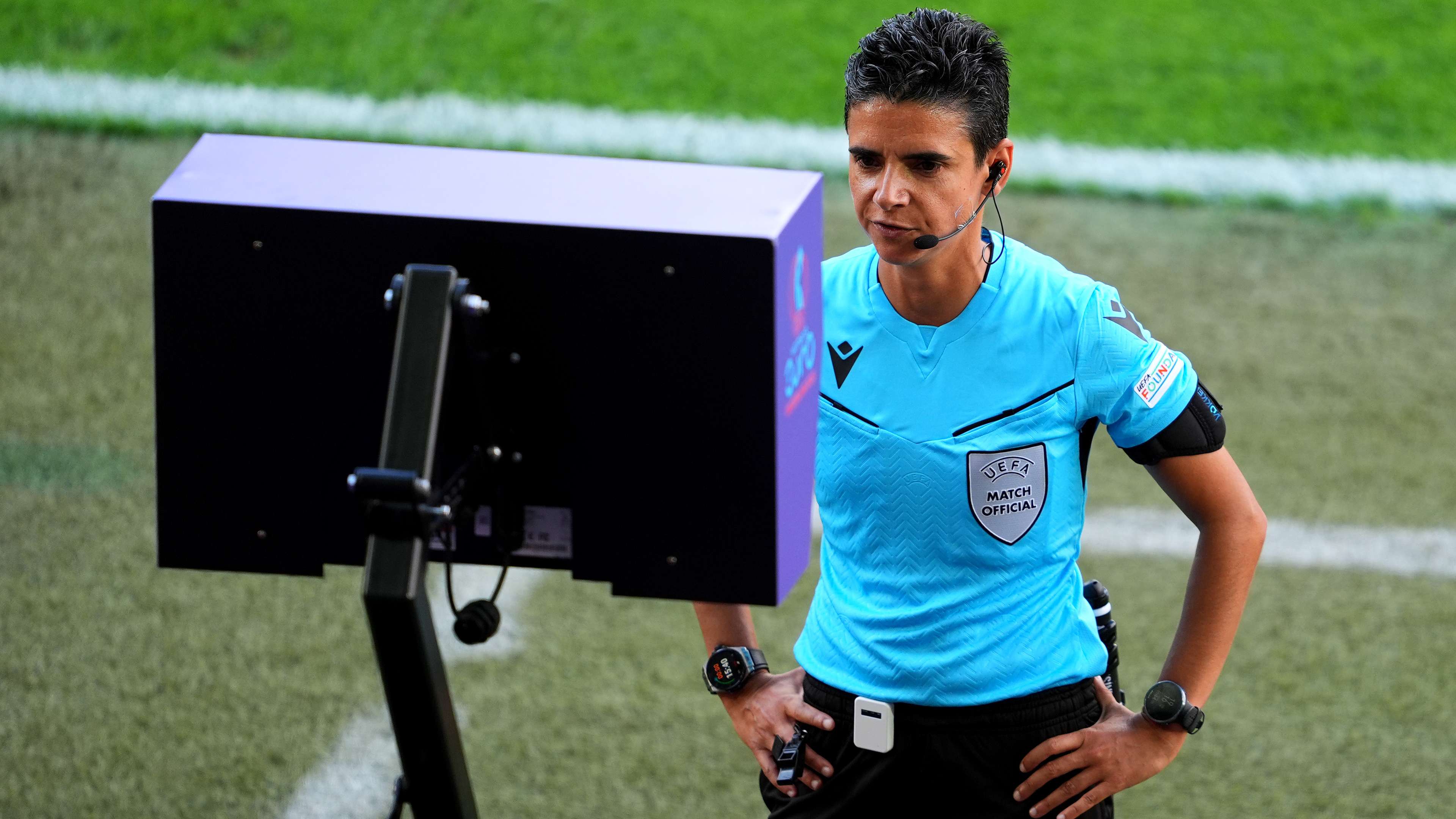 VAR may get 'radical' powers to rule on corners & penalties  
