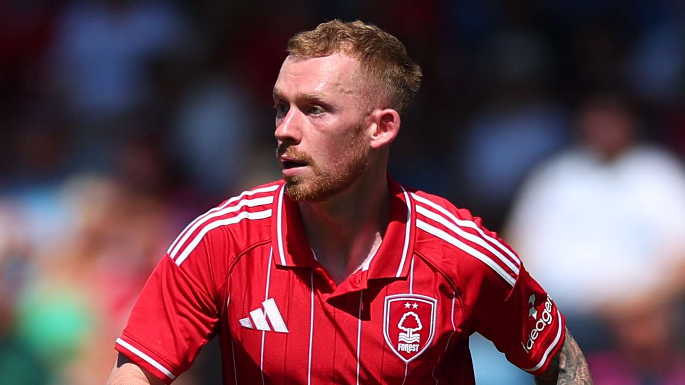 Wrexham announce O'Brien deal as statement signings continue  