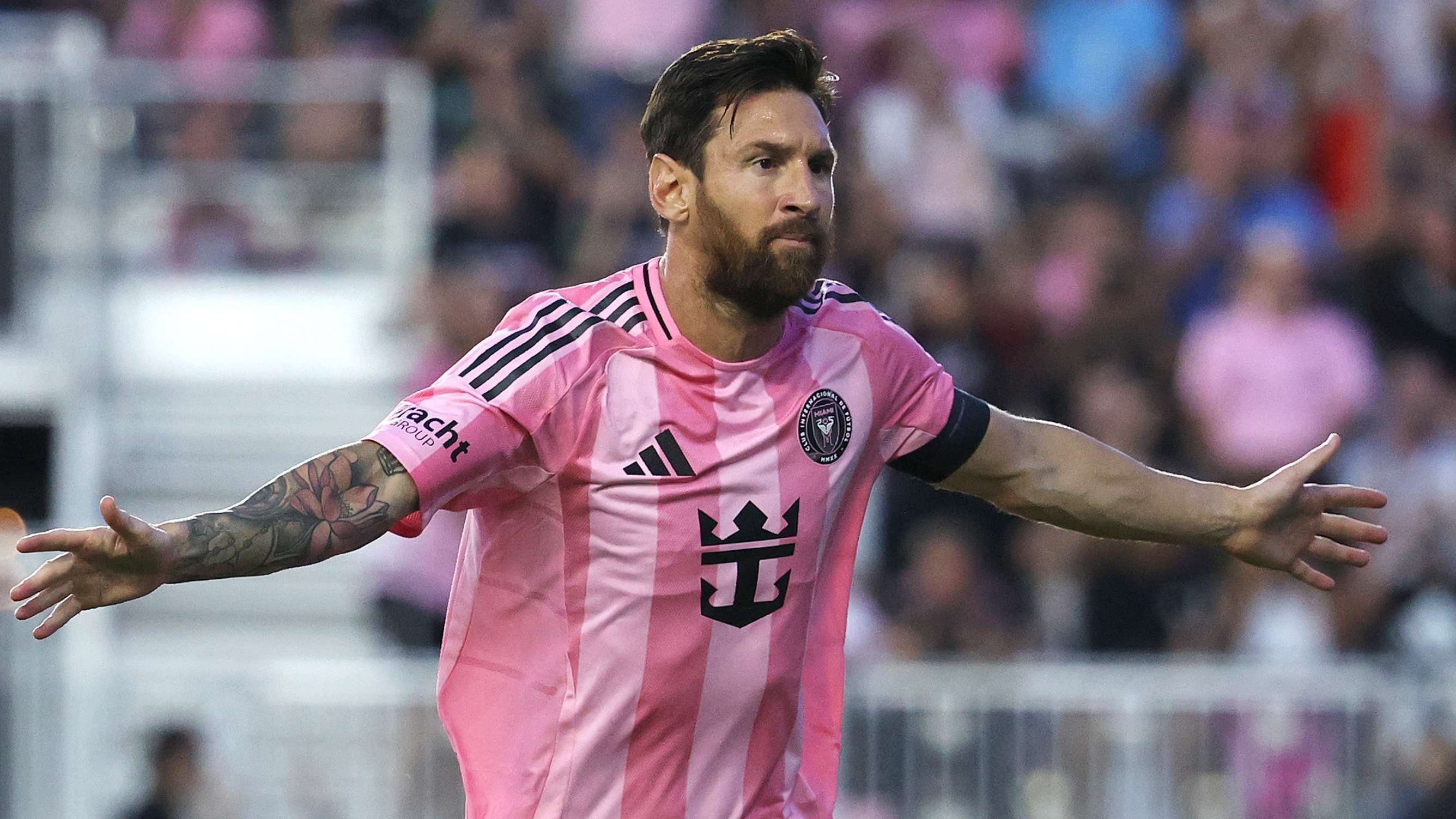 Messi bags brace for fifth-straight game as Miami win big  